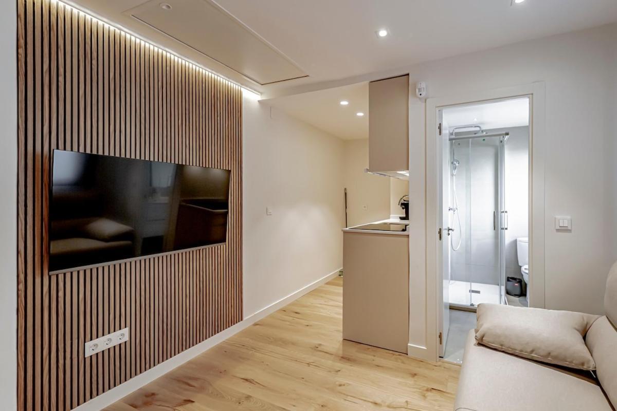 Cb10 - Stylish Modern Apartment- 5-minute Walk To Gran Via Apartamento Madrid