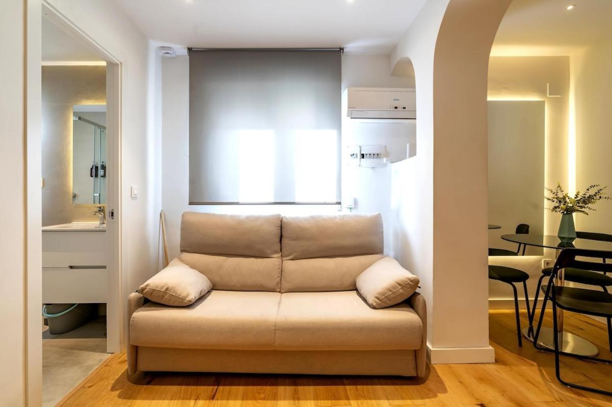 Cb10 - Stylish Modern Apartment- 5-minute Walk To Gran Via Apartamento Madrid