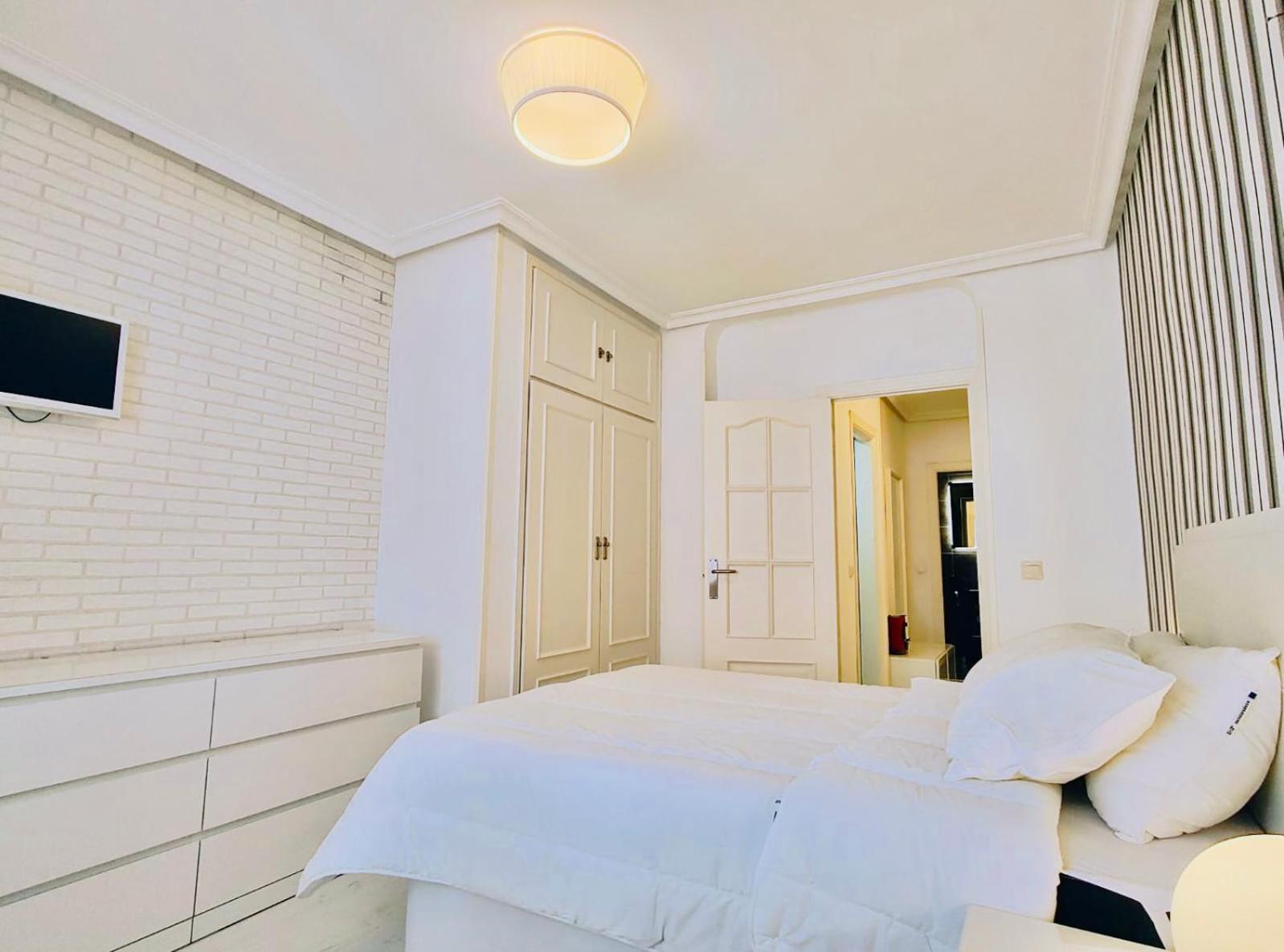 Apartamento En Pleno Centro - Especial Grupos O Familias - Gran Via - Callao - Sol - Plaza Espana Madrid