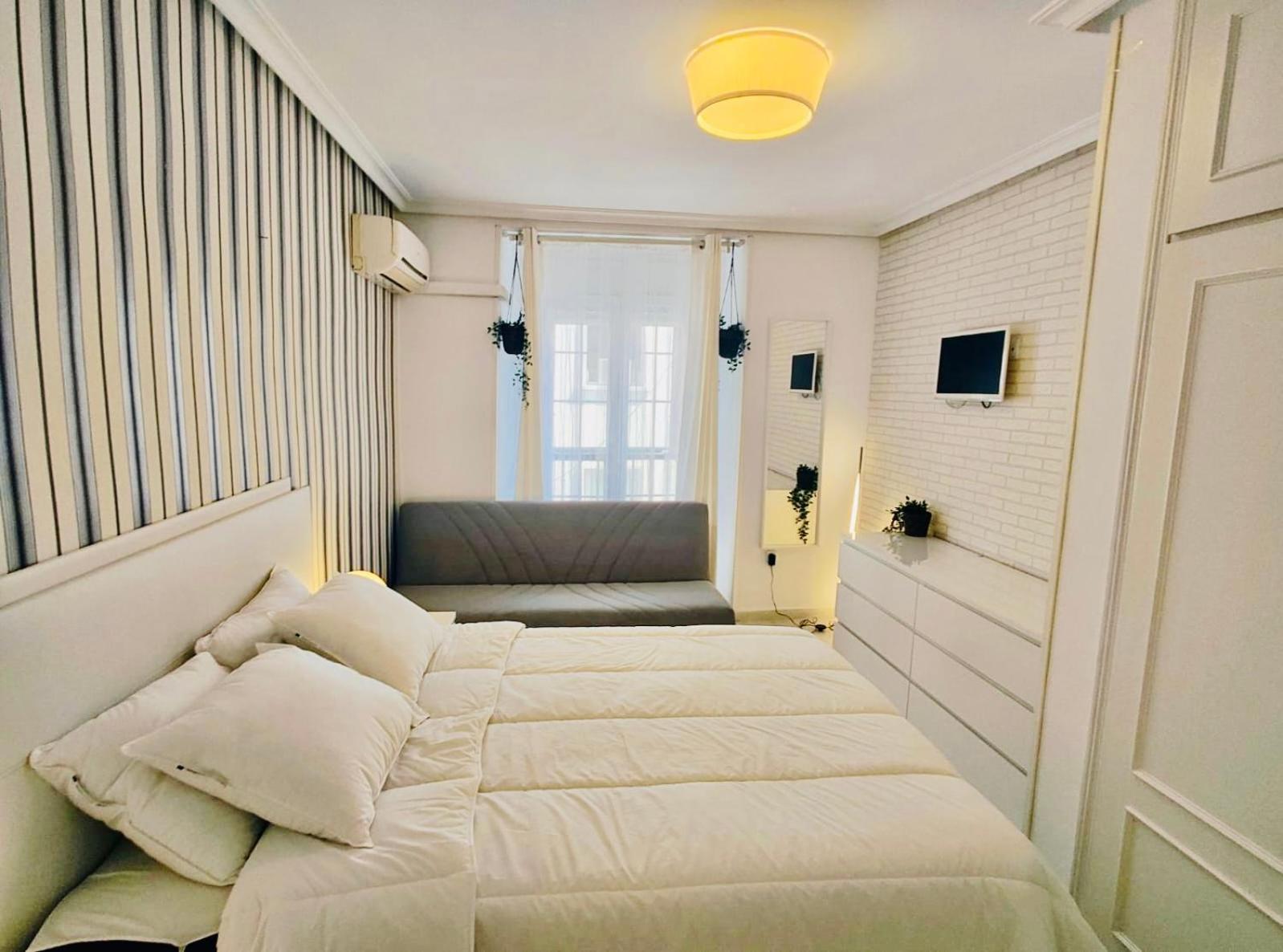Apartamento En Pleno Centro - Especial Grupos O Familias - Gran Via - Callao - Sol - Plaza Espana *