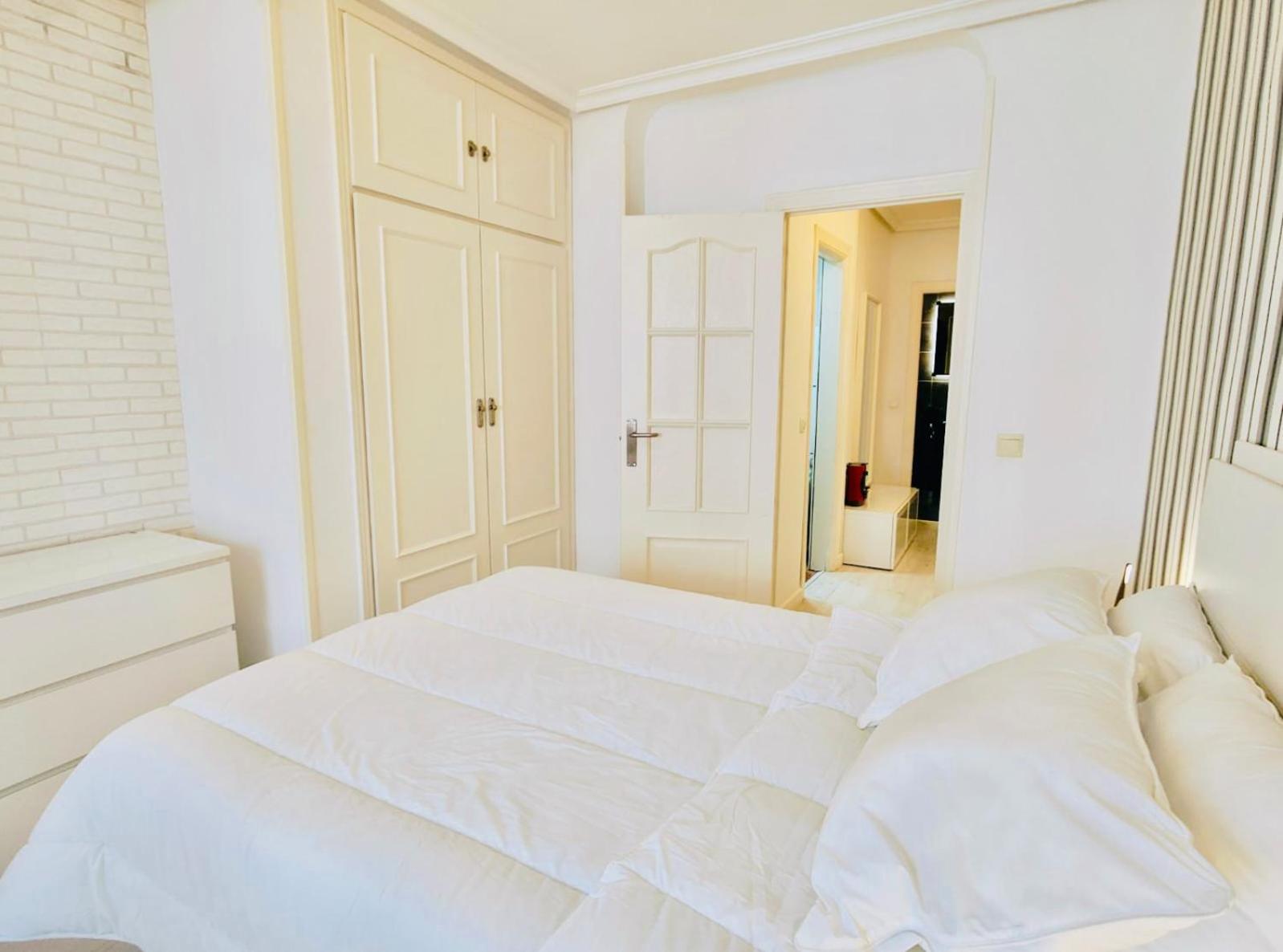 Apartamento En Pleno Centro - Especial Grupos O Familias - Gran Via - Callao - Sol - Plaza Espana