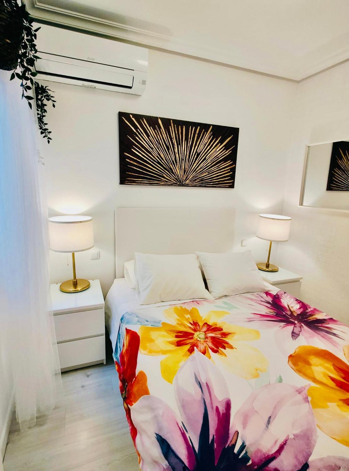 Apartamento En Pleno Centro - Especial Grupos O Familias - Gran Via - Callao - Sol - Plaza Espana Madrid