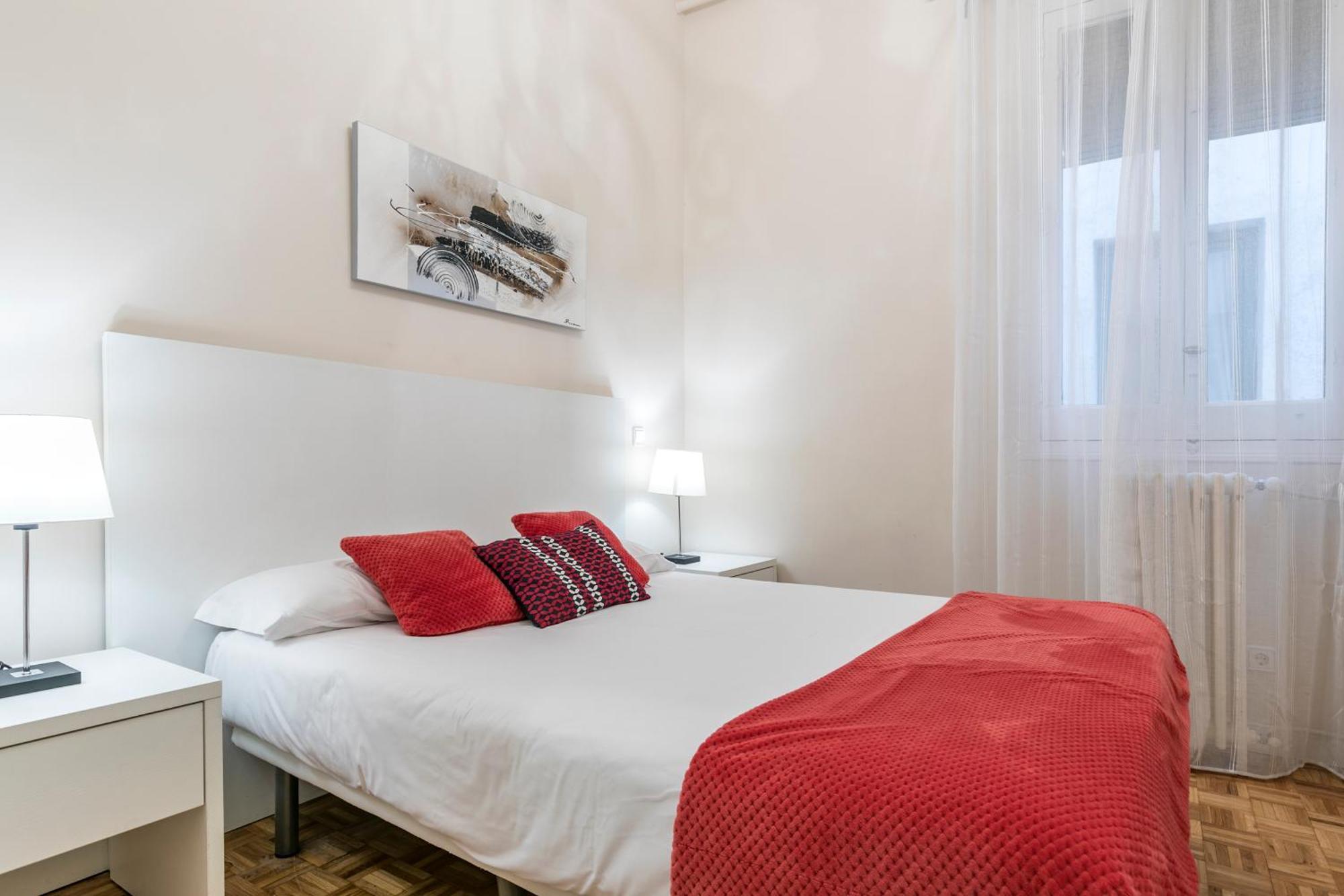Reina 1 By Forever Apartment *