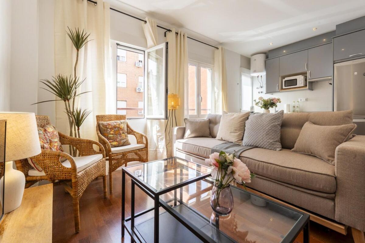 Apartamento For Acogedor De 1 Temporal Mal72b