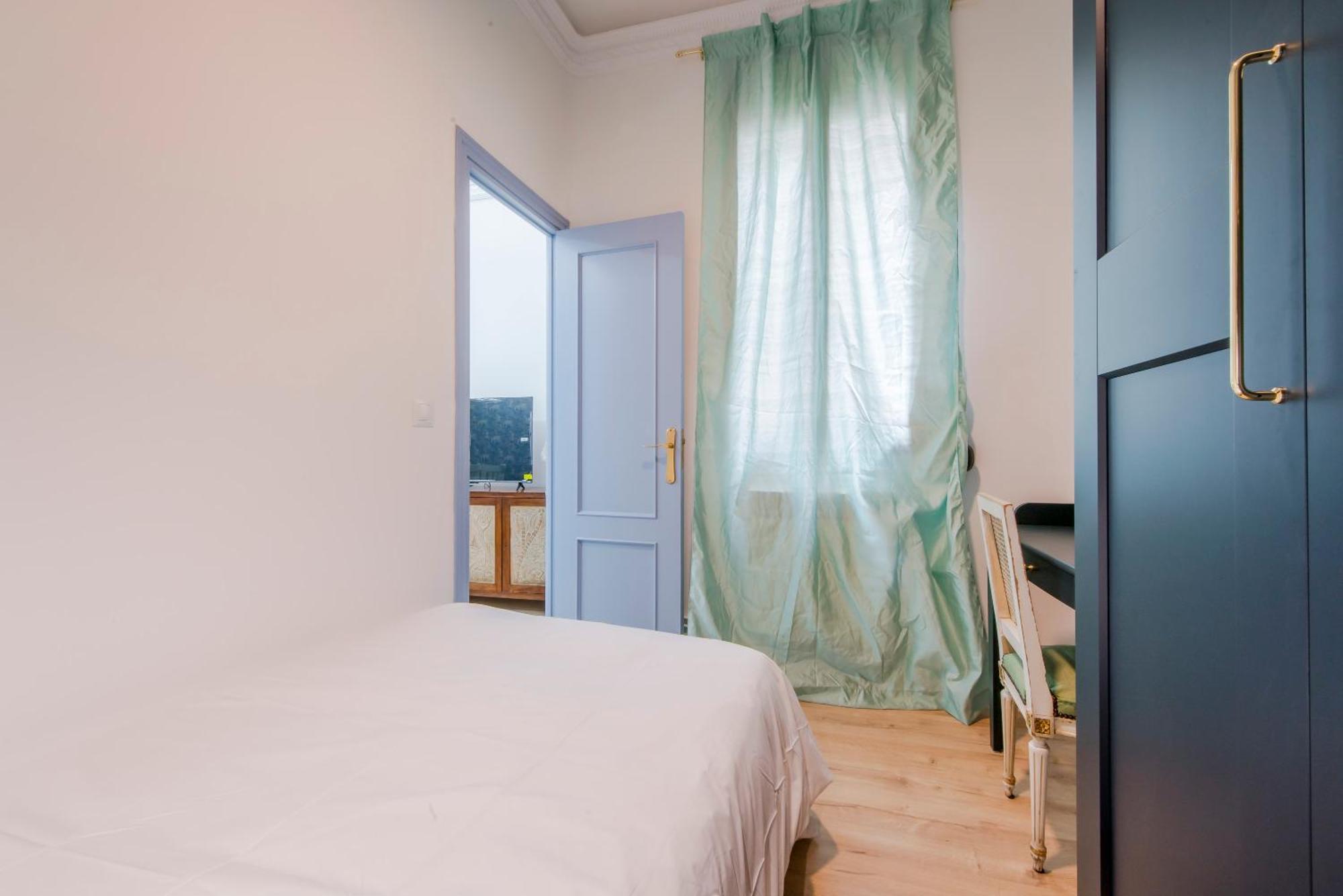 Casa Bombonera Azul * Madrid