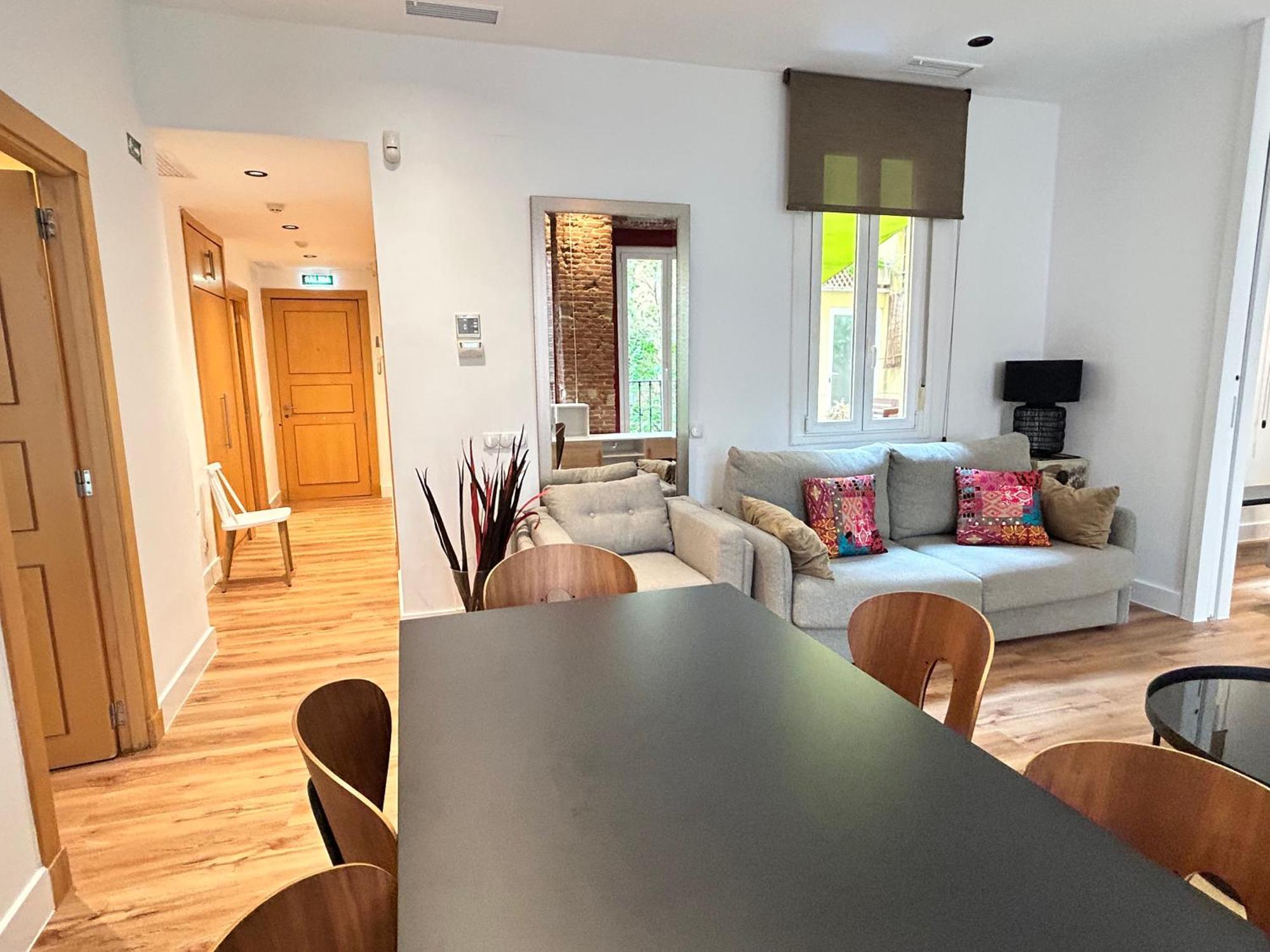 Apartamento Large 2 Bedroom Near Gran Via