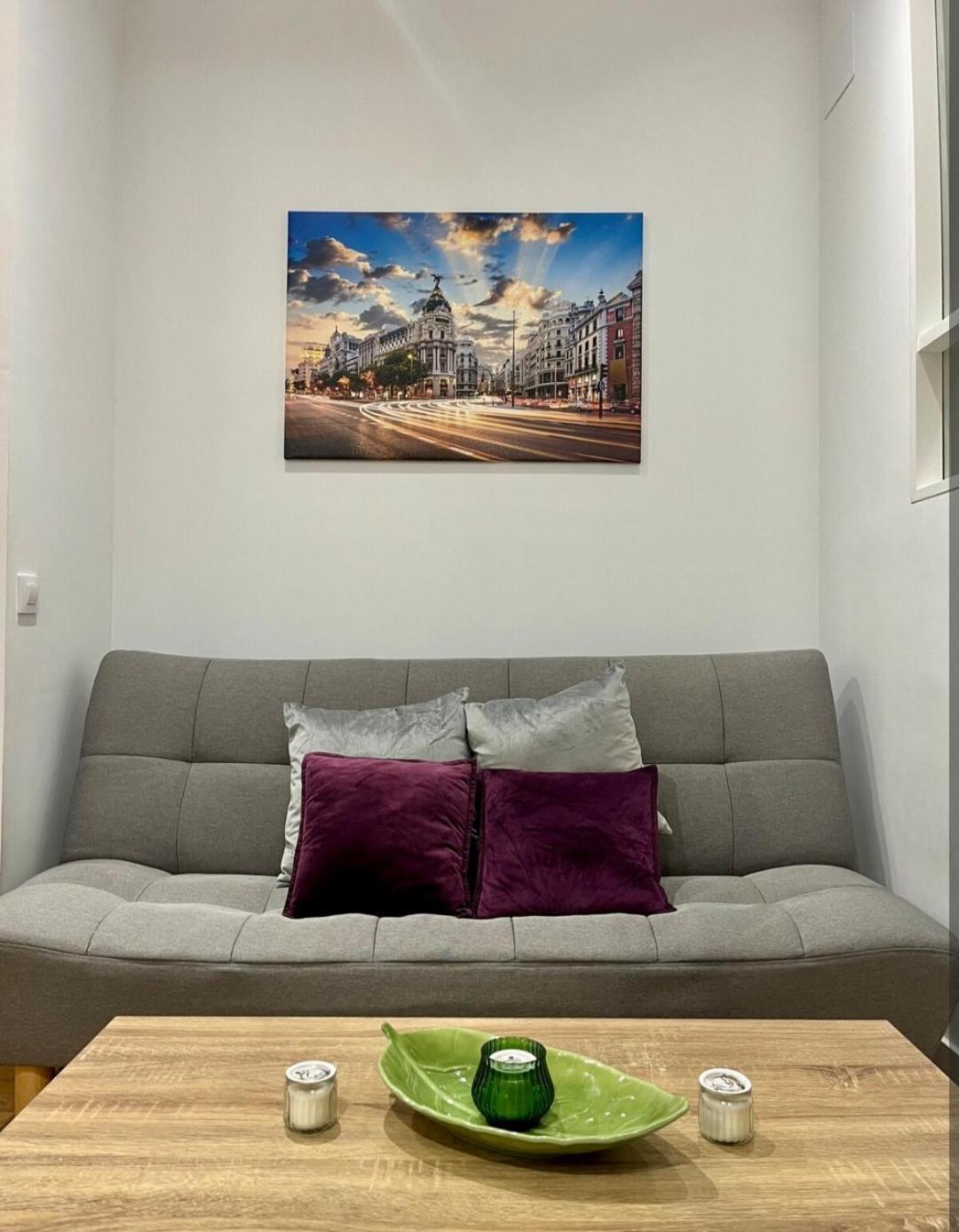 Apartamento Moderno Estudio En Usera - A 15 Minutos Del Centro Madrid
