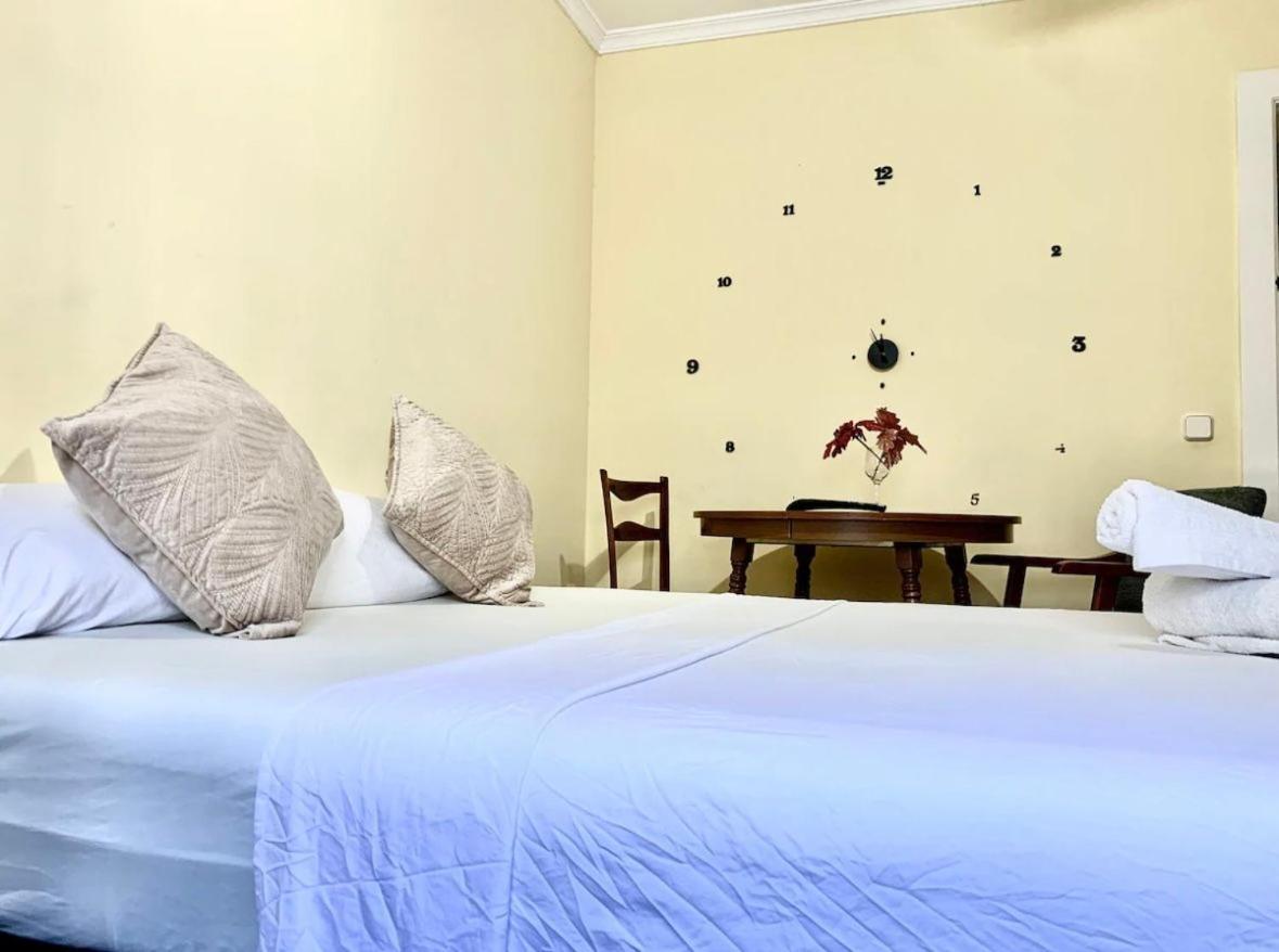 Apartamento Pisos Barajas 5 Personas Madrid