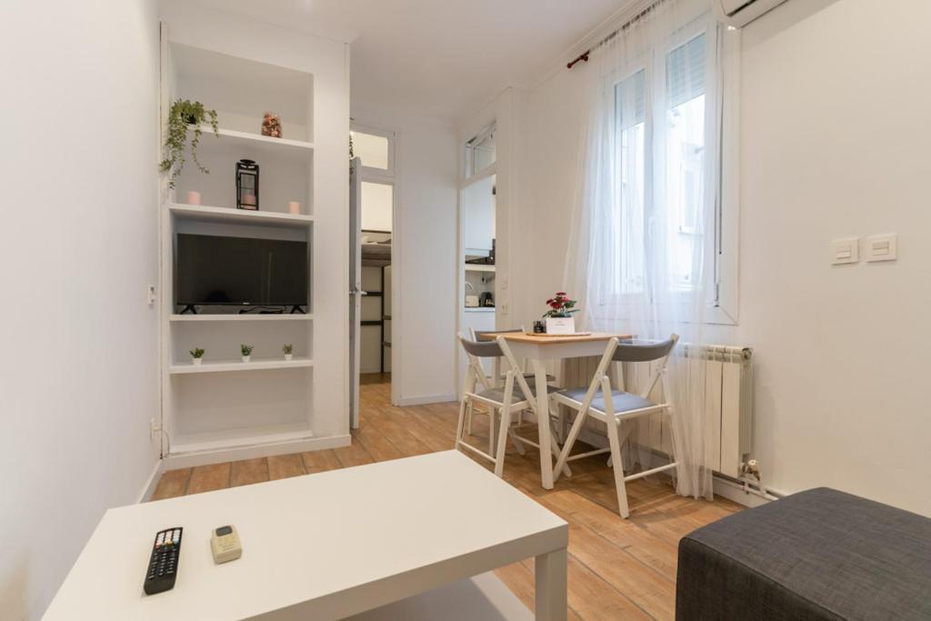 Apartment Cozy Renovated -2bedrooms 1bathroom-malasana *