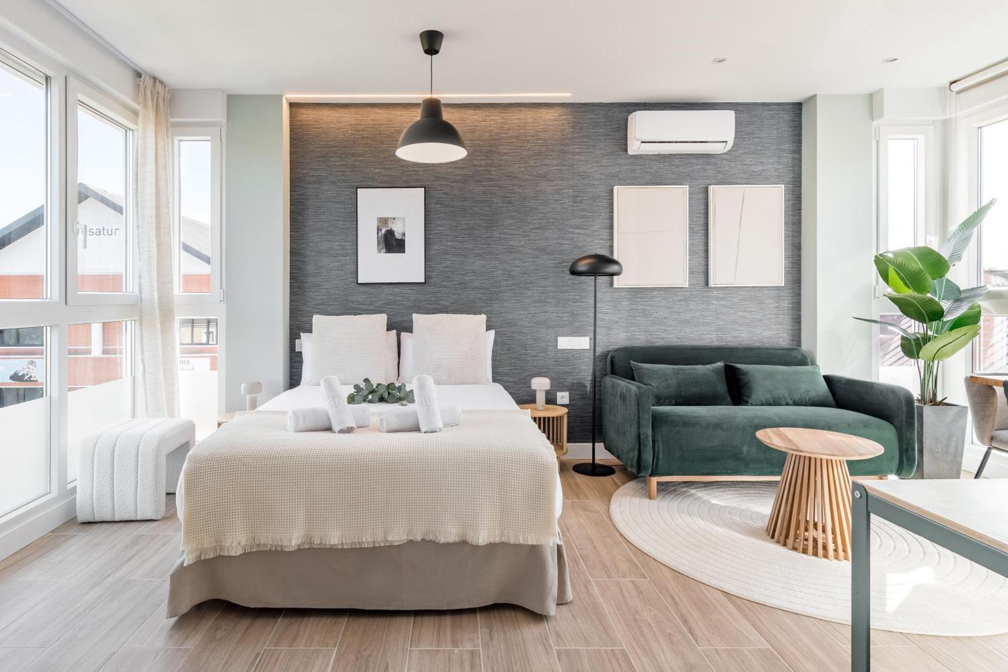 Arturo Soria By Charming Apartahotel