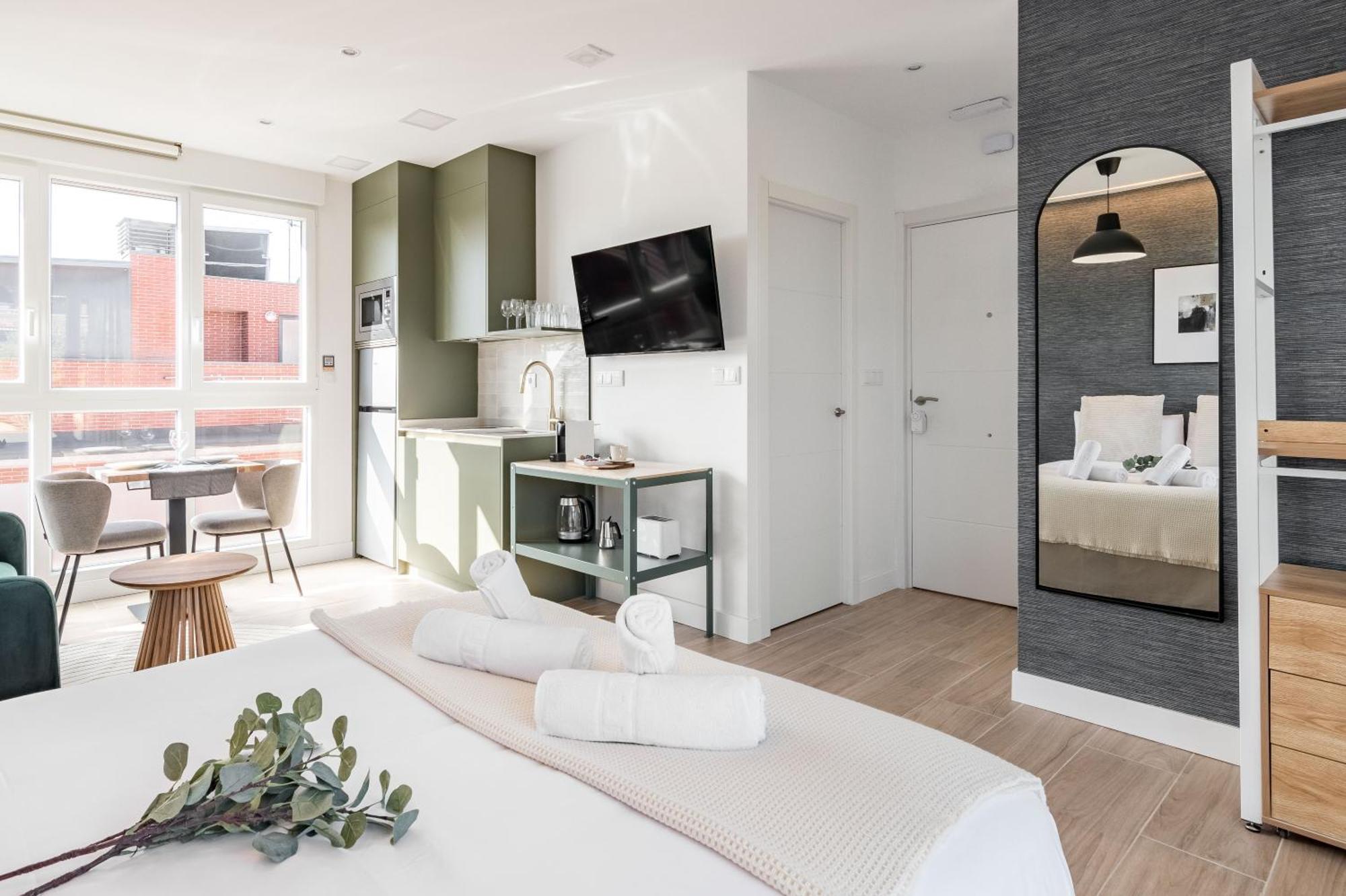 Arturo Soria By Charming Apartahotel Madrid