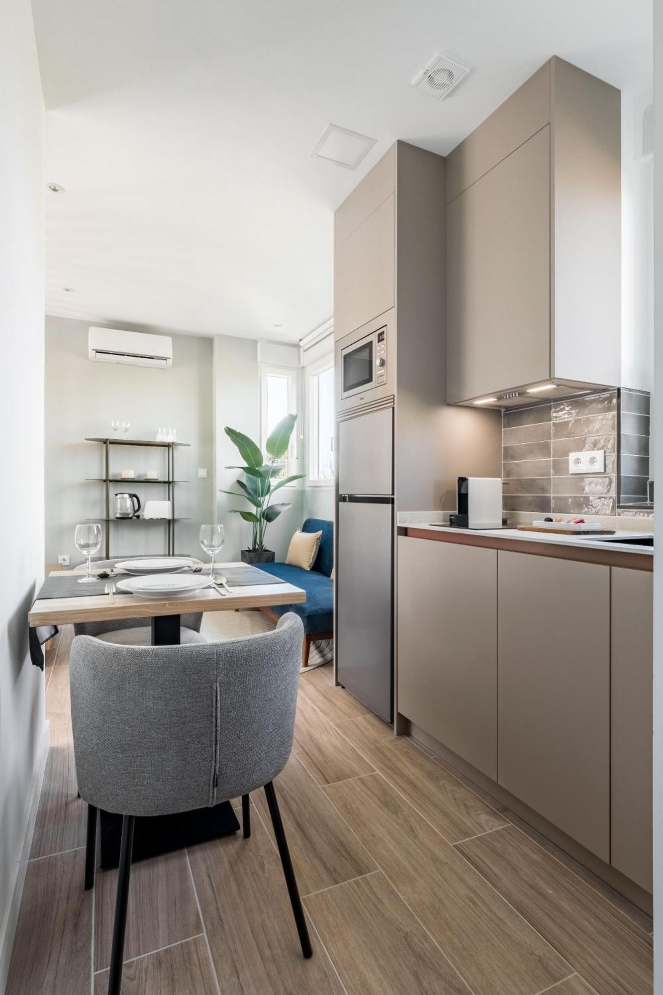 Apartahotel Arturo Soria By Charming Madrid