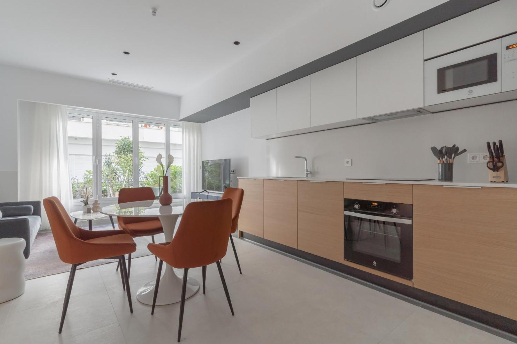 Apartamento Canillas 2 *