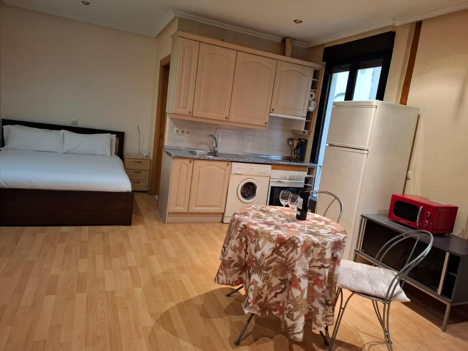 Apartamento Valverde Calle Junto A Metro Gran Via Madrid