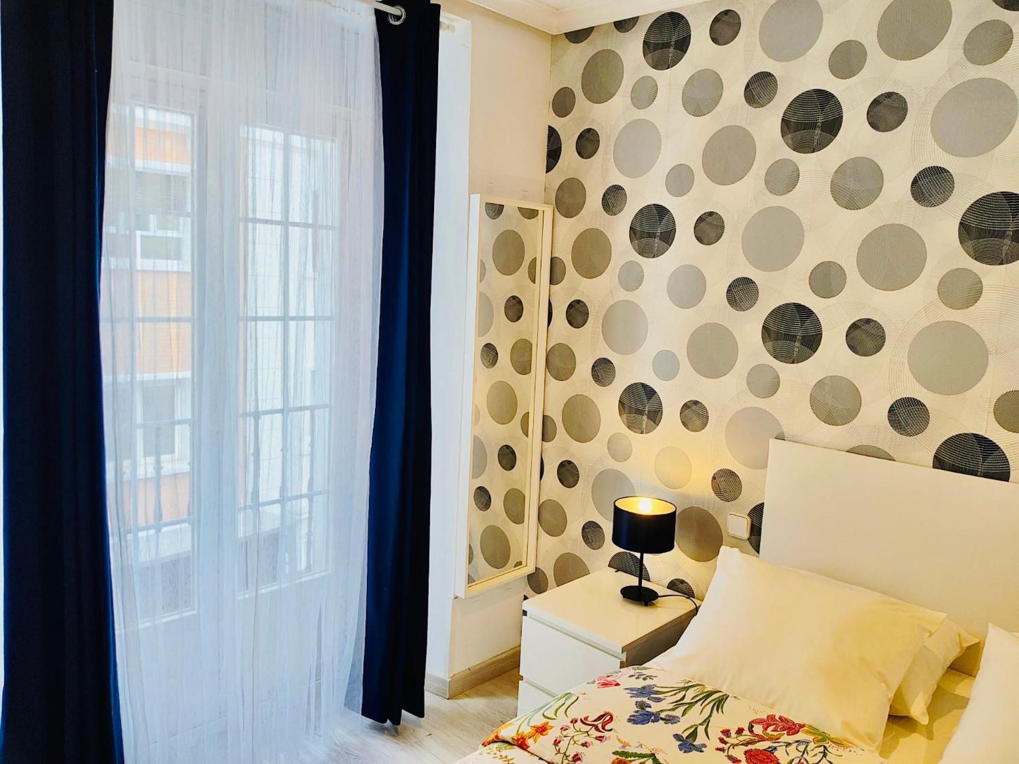 En Pleno Centro De - Gran Via - Callao - Sol Apartamento