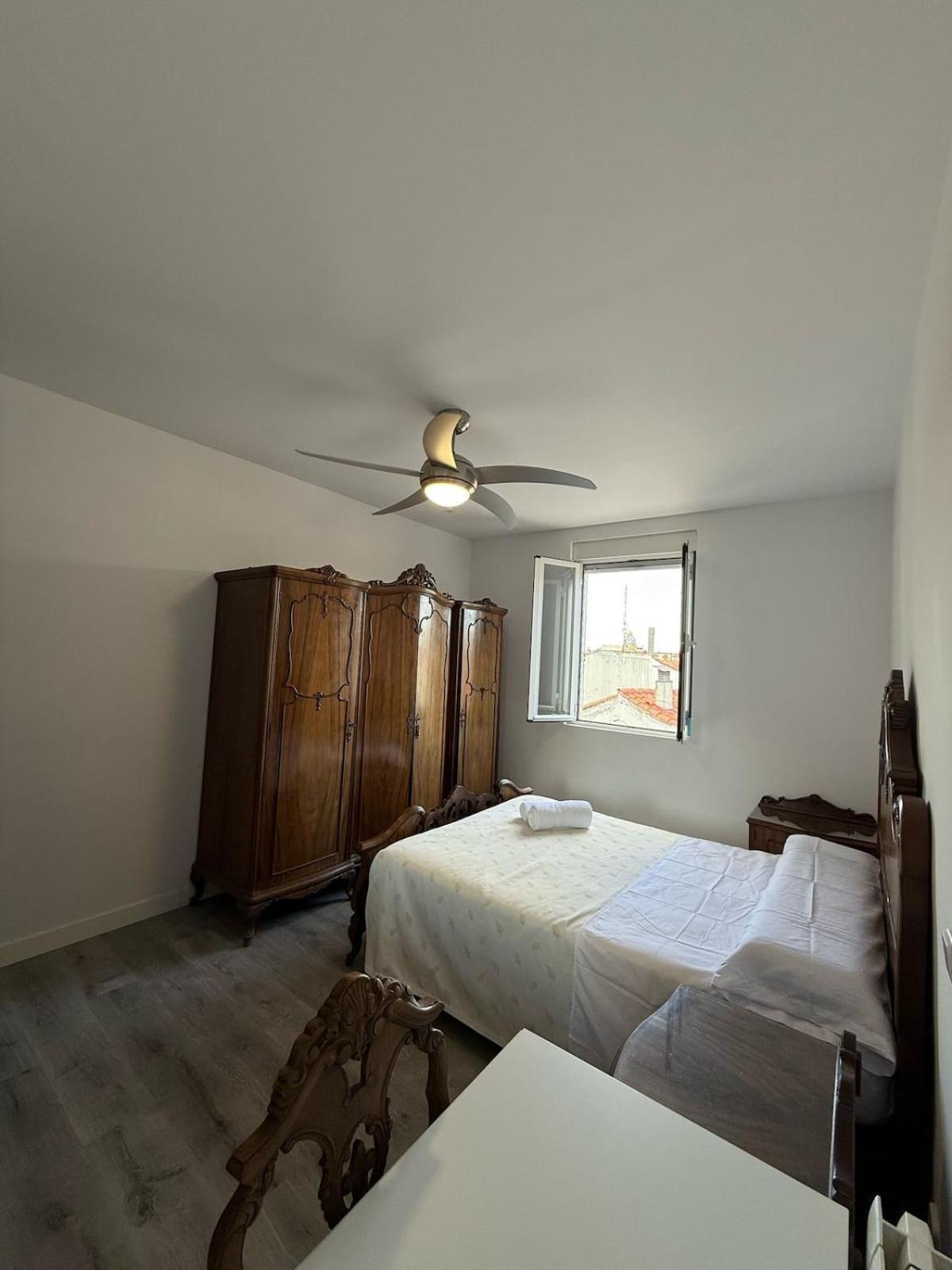 Apartamento Amplio Piso 17 En Pleno Centro De *
