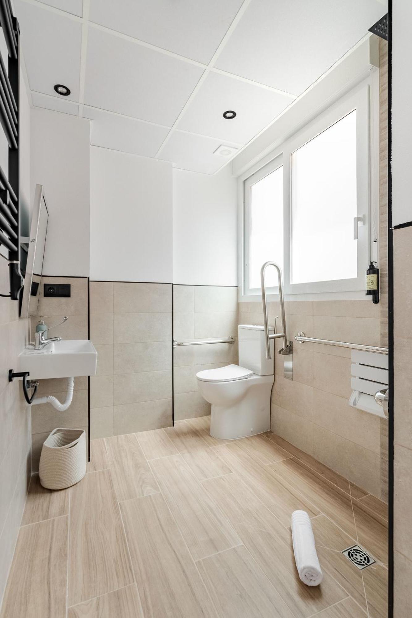 Arturo Soria By Charming Apartahotel