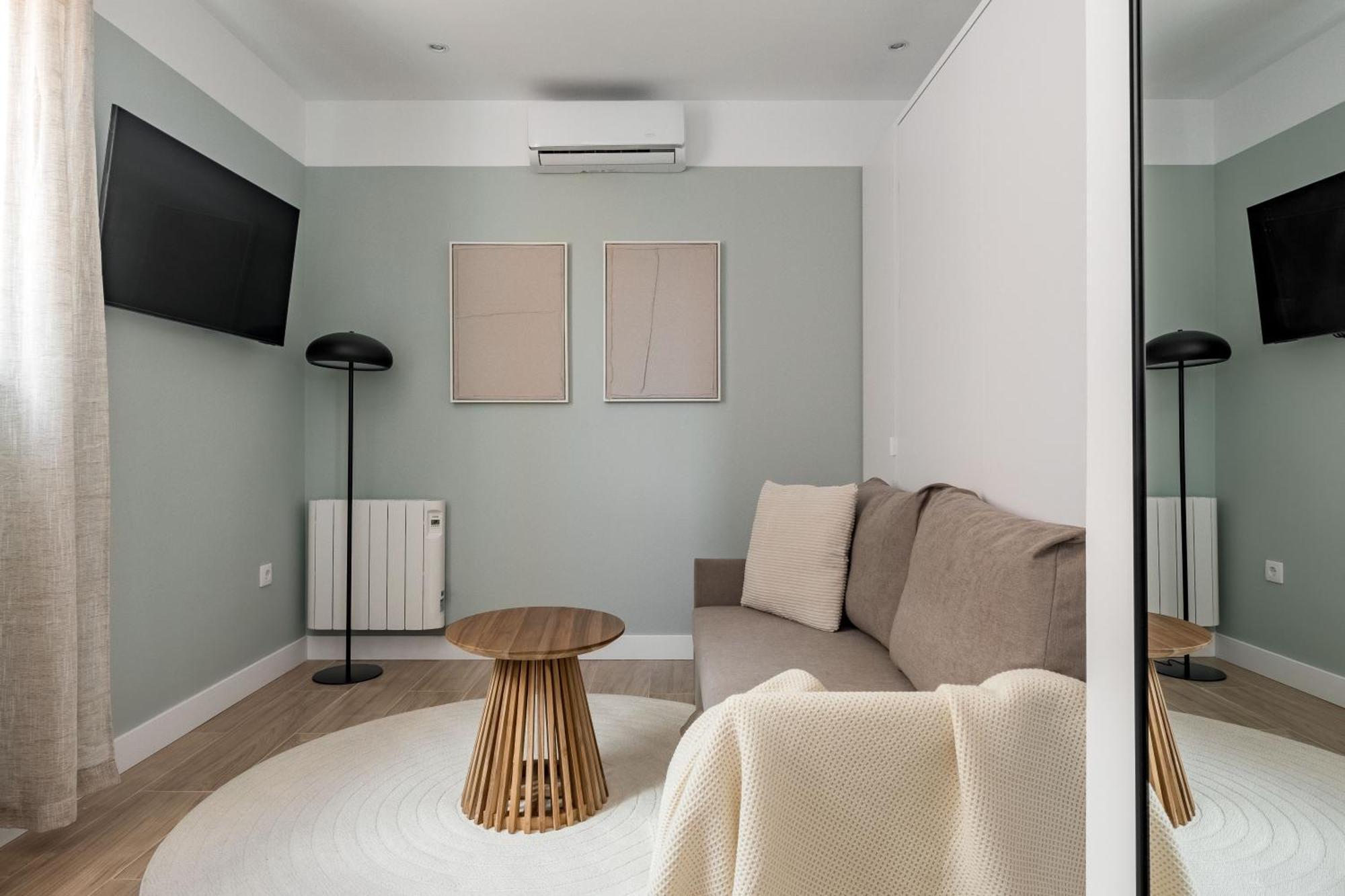 Arturo Soria By Charming Apartahotel Madrid