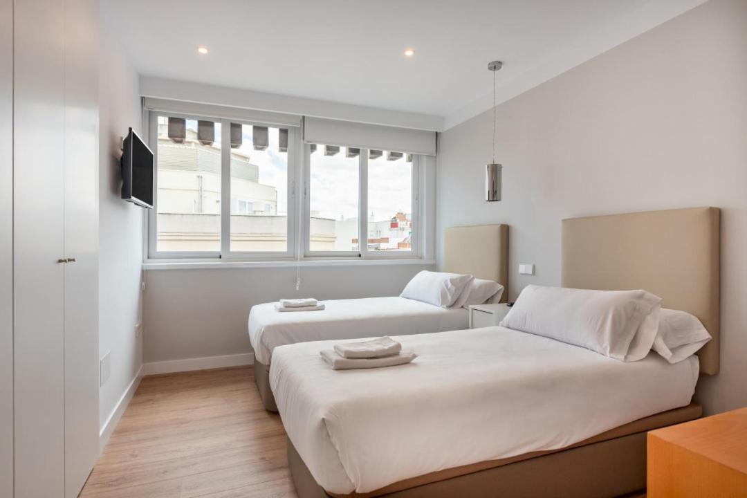 2 Bedroom 2 Bathroom Furnished - Salamanca - Bright & Stylish - Mintystay Apartamento Madrid