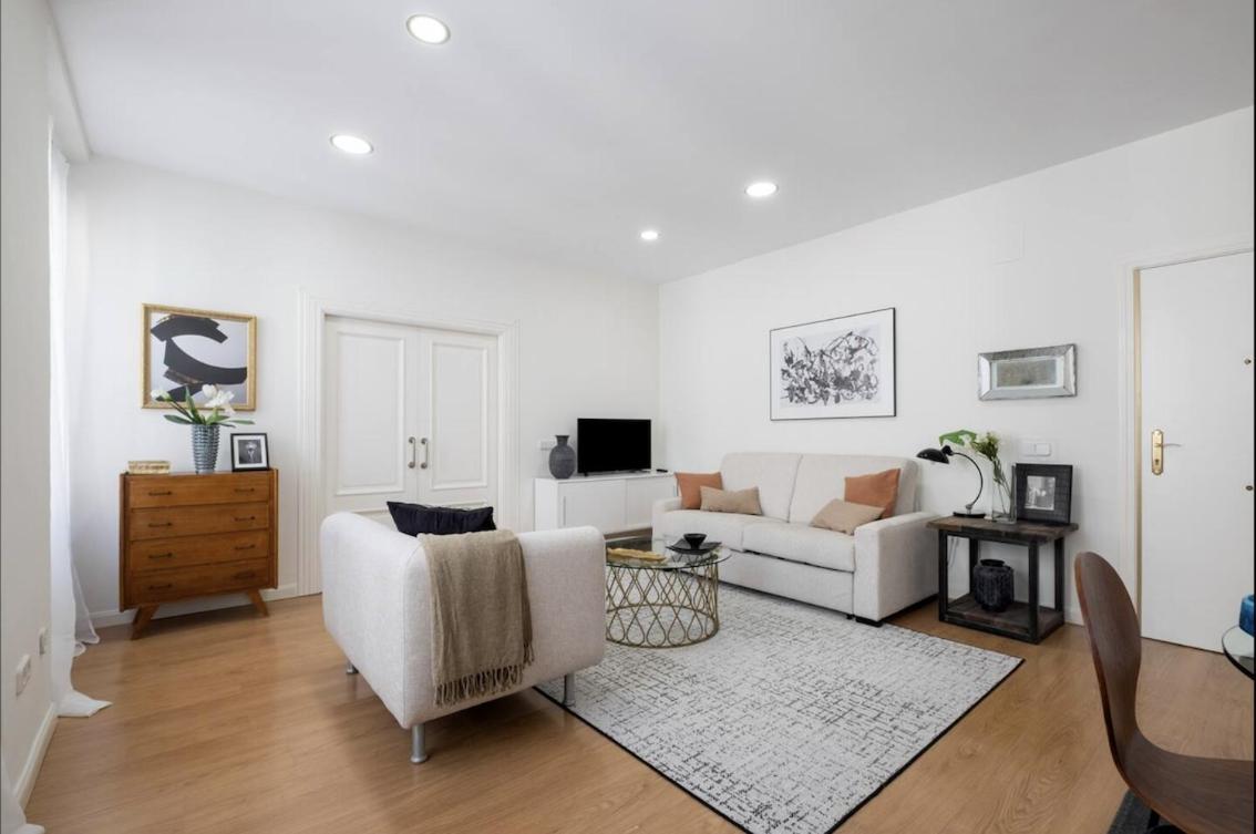 1 Bedroom 1 Bathroom Furnished - Sol - Bright Refurbished - Mintystay Apartamento