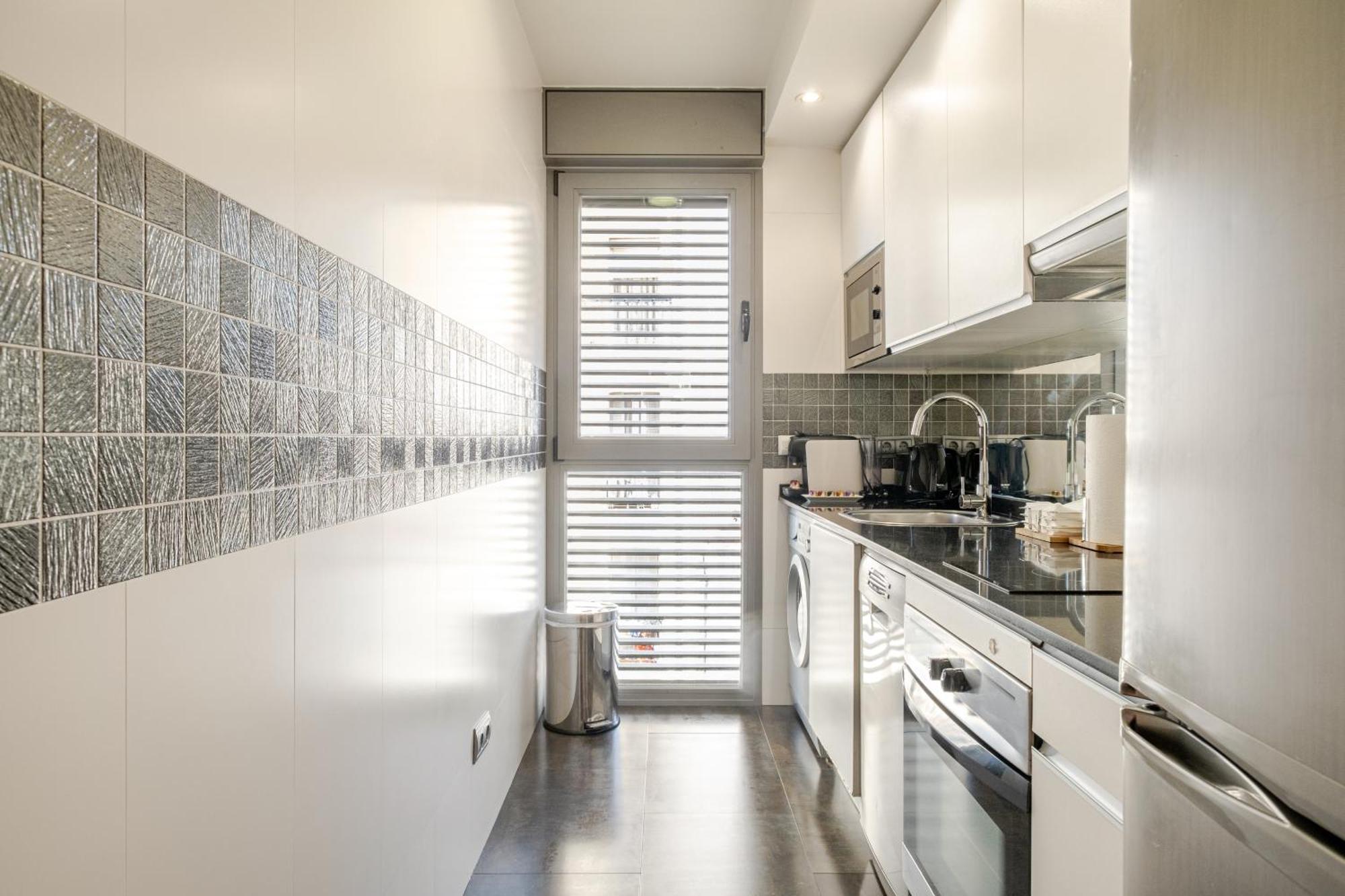 Luxury In Barrio Palacio Madrid