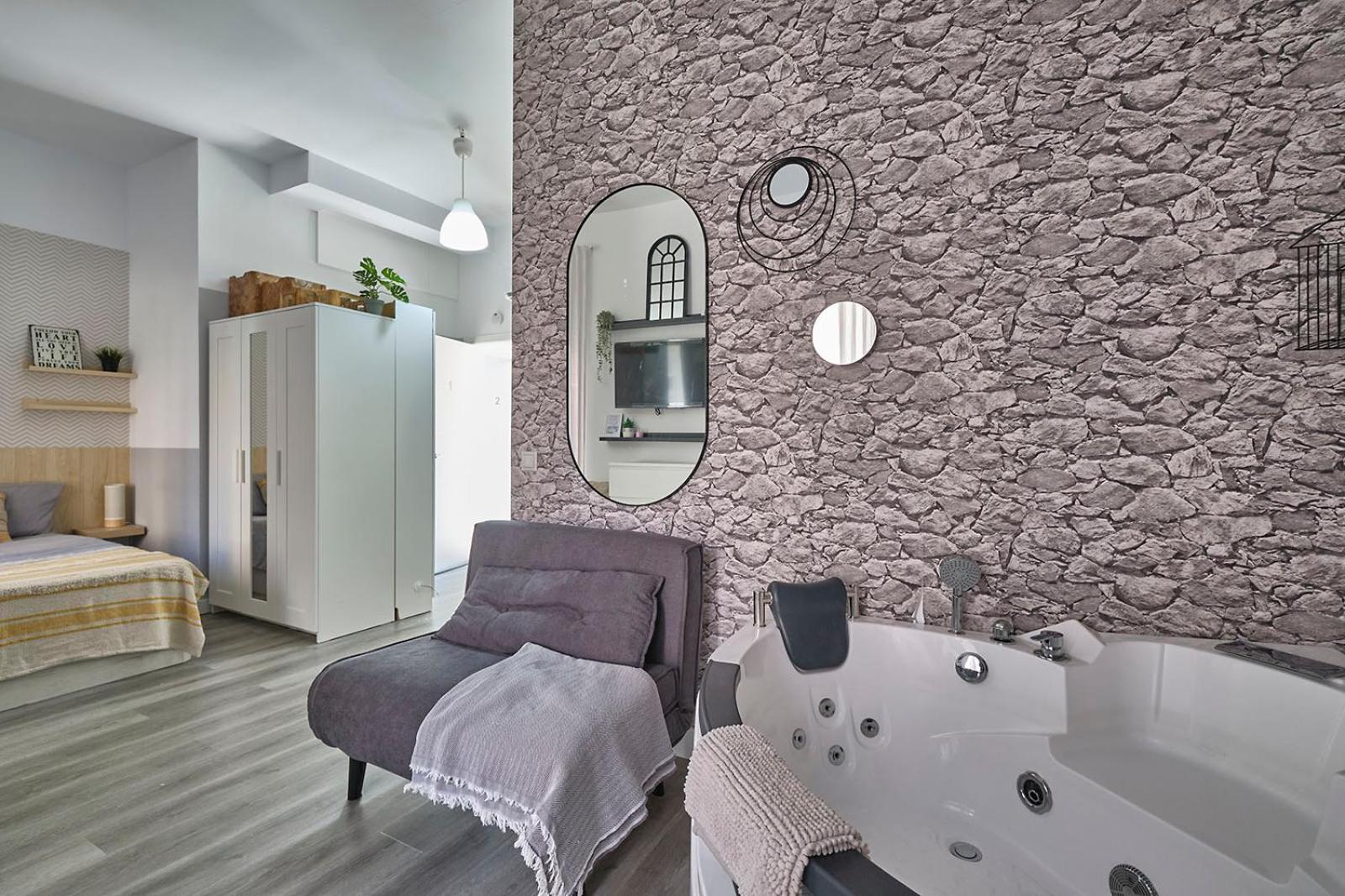 Centricos Con Banera Jacuzzi Hidromasaje Romantico Madrid