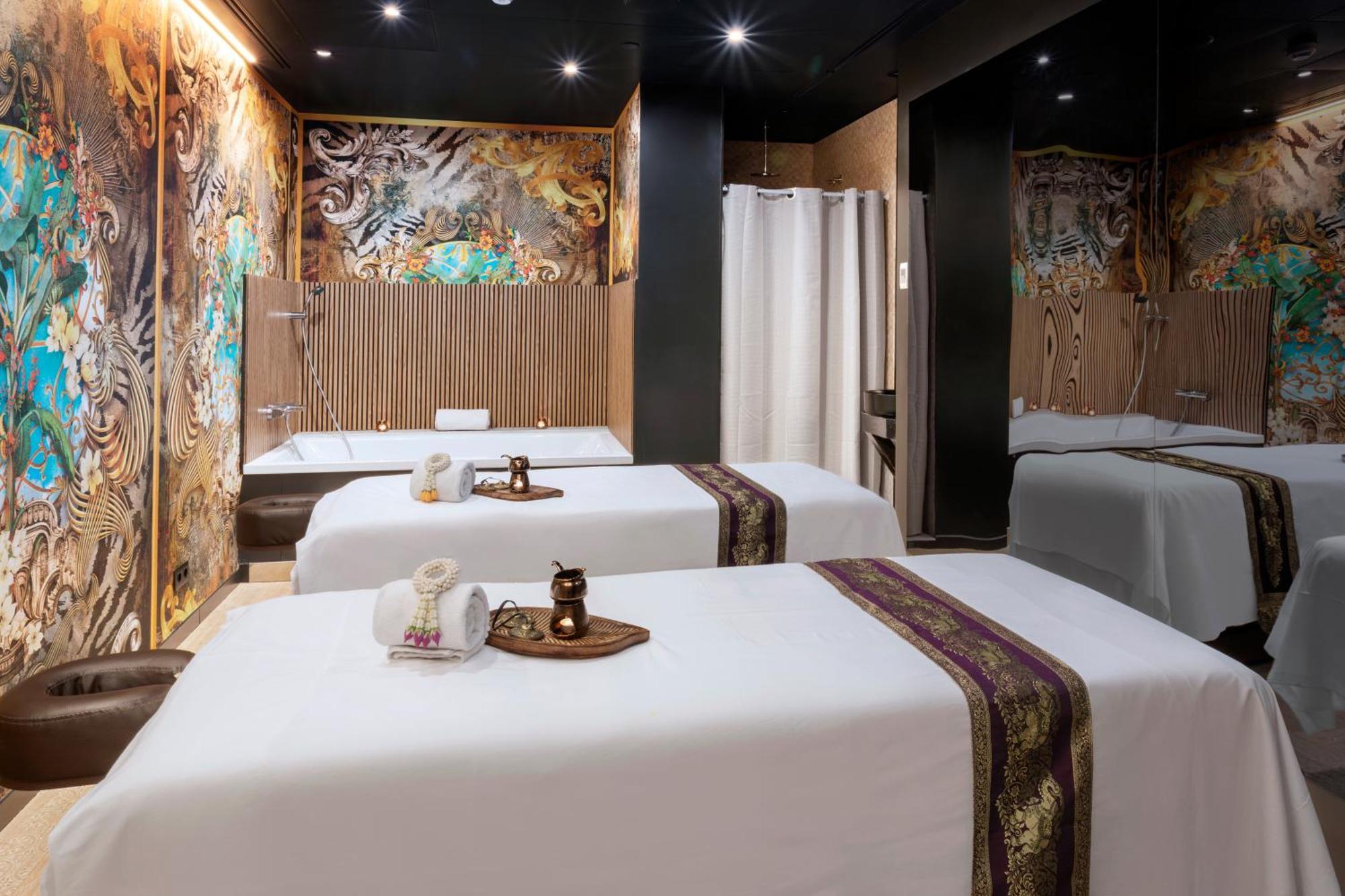 Hotel Meliá Castilla 4*