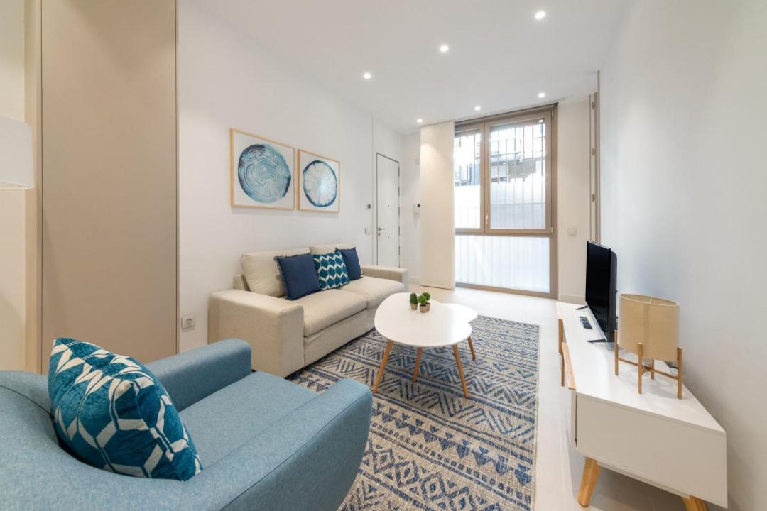 2 Bedrooms 2 Bathrooms Furnished - Delicias - Modern- Mintystay Apartamento *