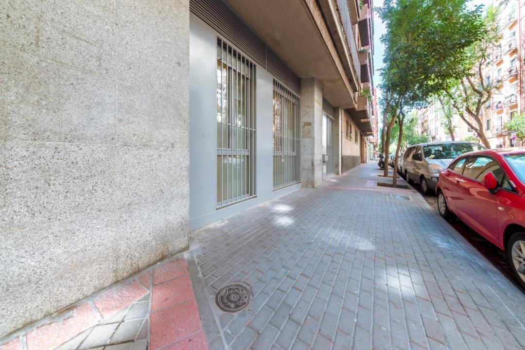 2 Bedrooms 2 Bathrooms Furnished - Delicias - Modern- Mintystay Madrid