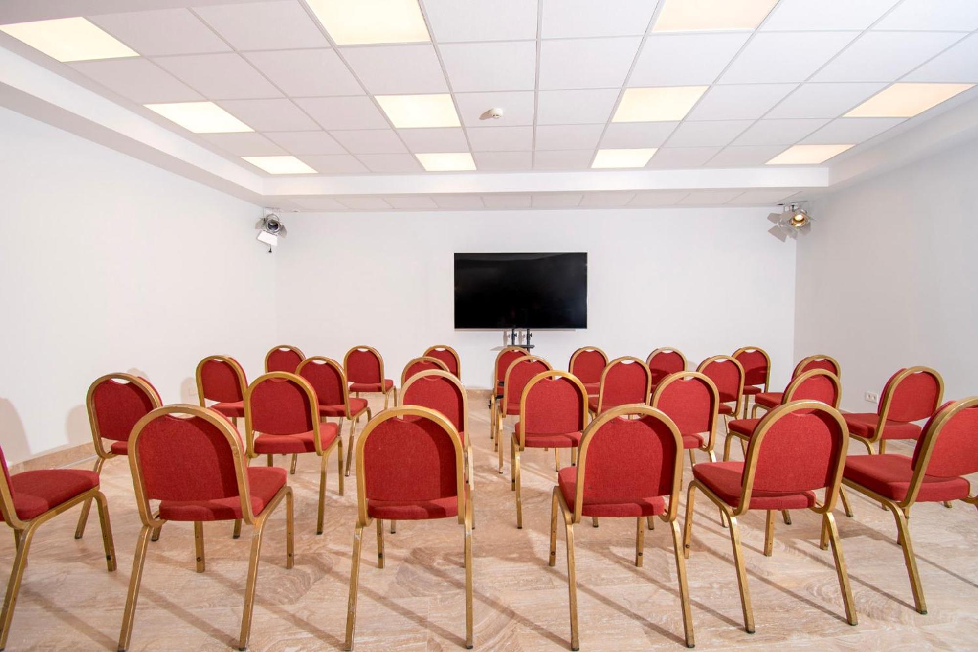 Ekilibrio & Apart-suites 4* Madrid