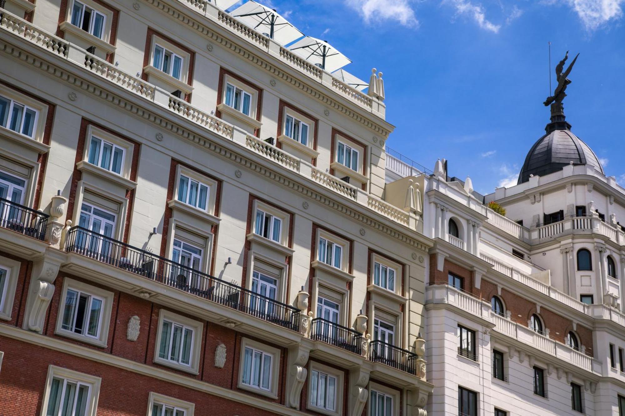 Hotel Catalonia Plaza Espana & 4*