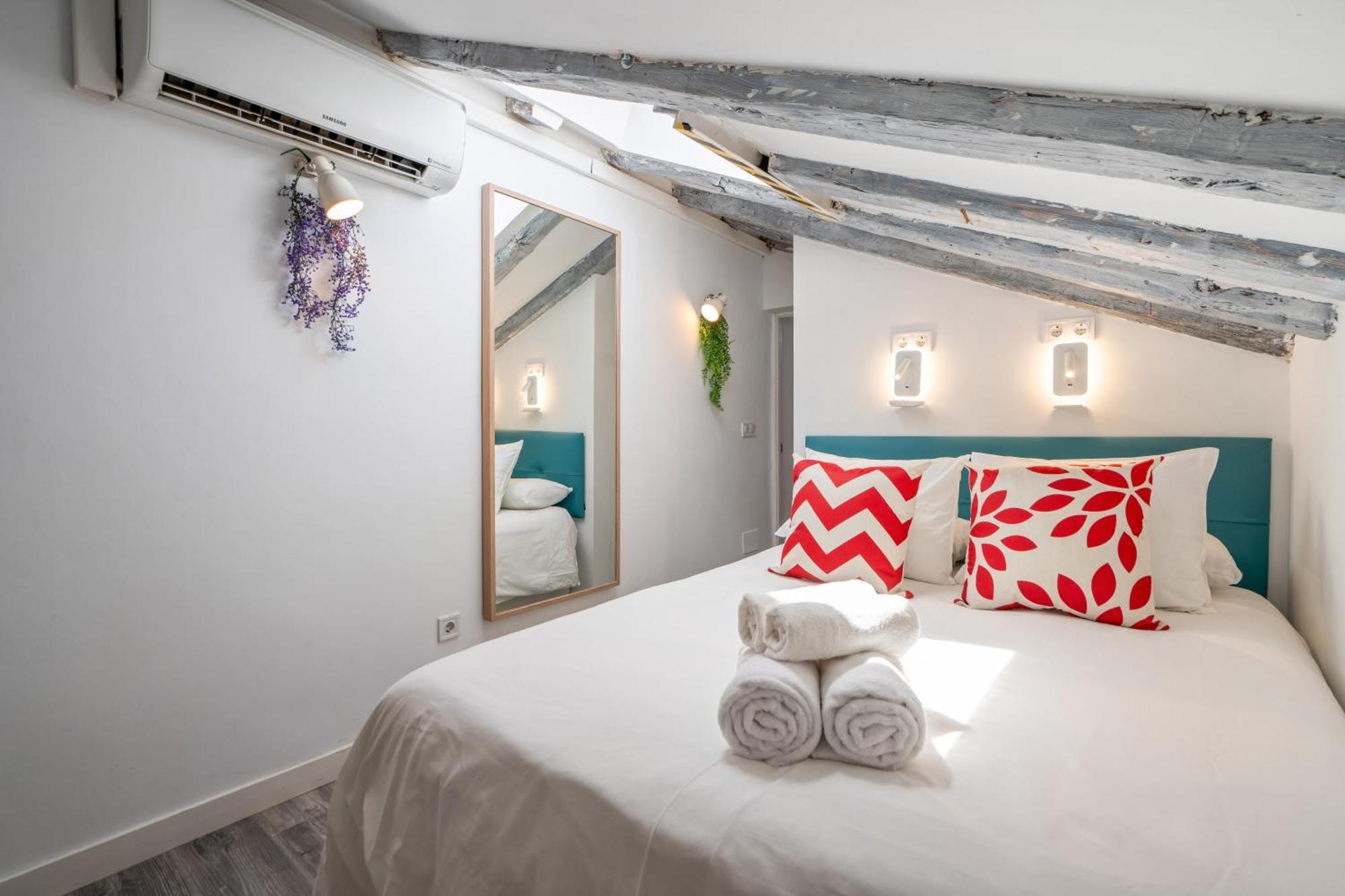 Apartamento Attic 3bedrms-2baths In Heart Of Malasana *