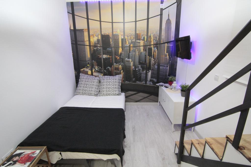 Silver Apartment *