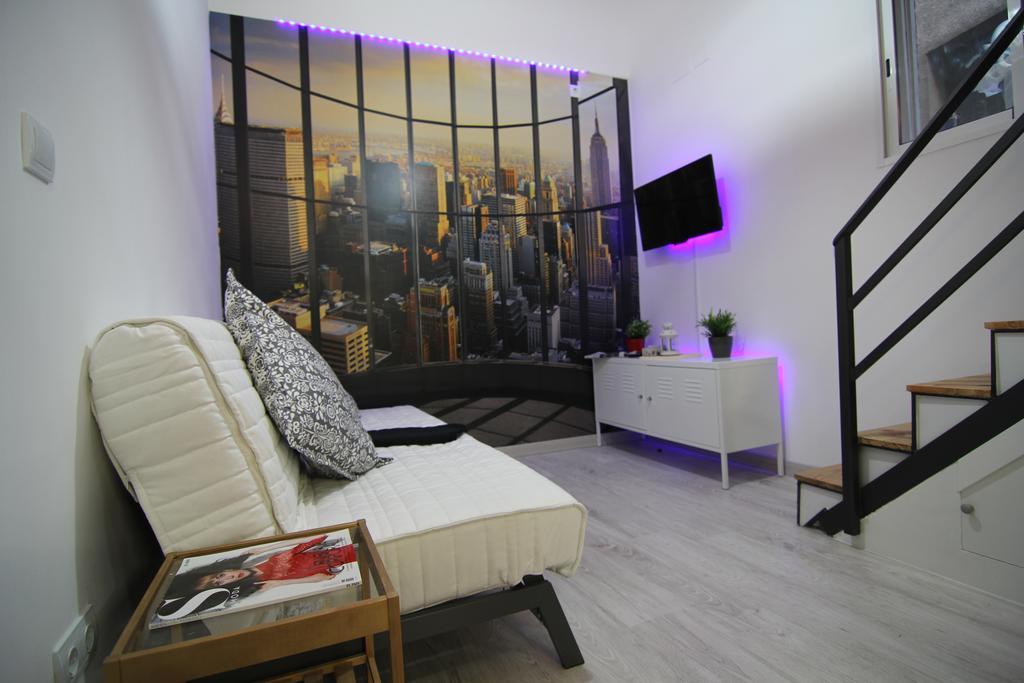 Silver Apartment *