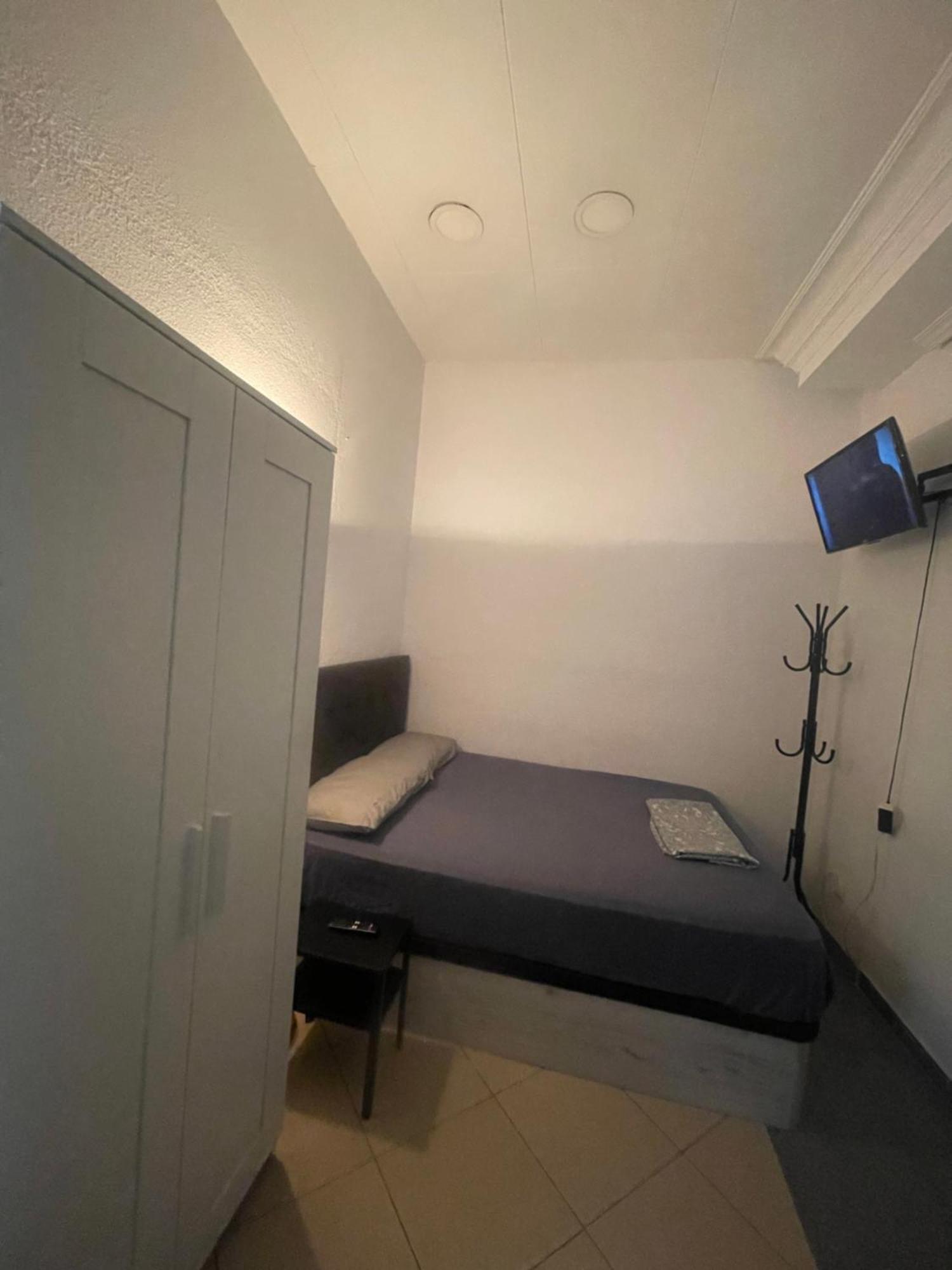 Colegiata Hostal