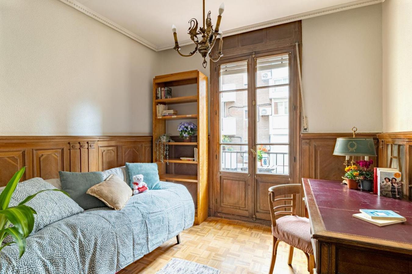 Individual Con Ventana A Patio Bano Compartido Bed and breakfast Madrid