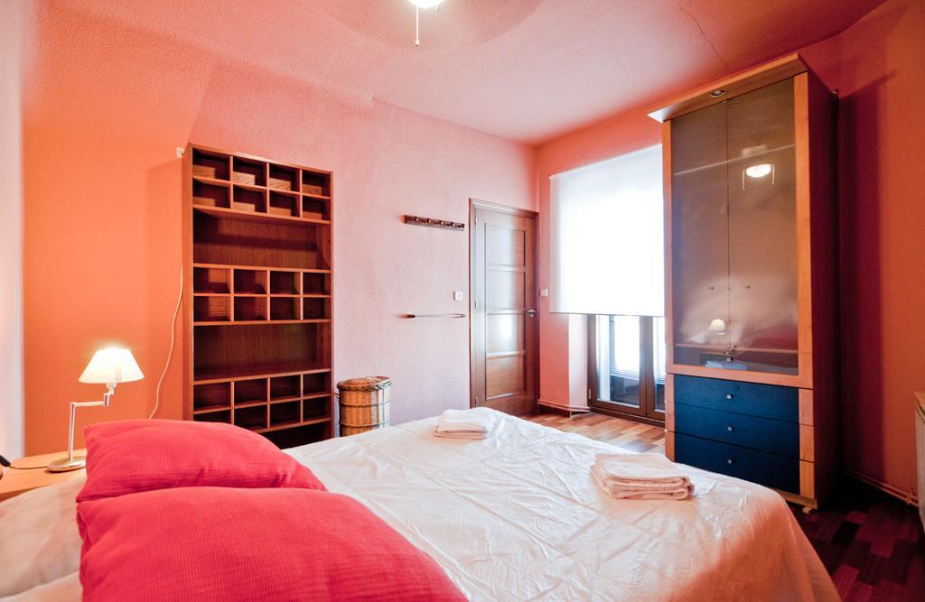 Plaza De La Cebada Apartment Madrid
