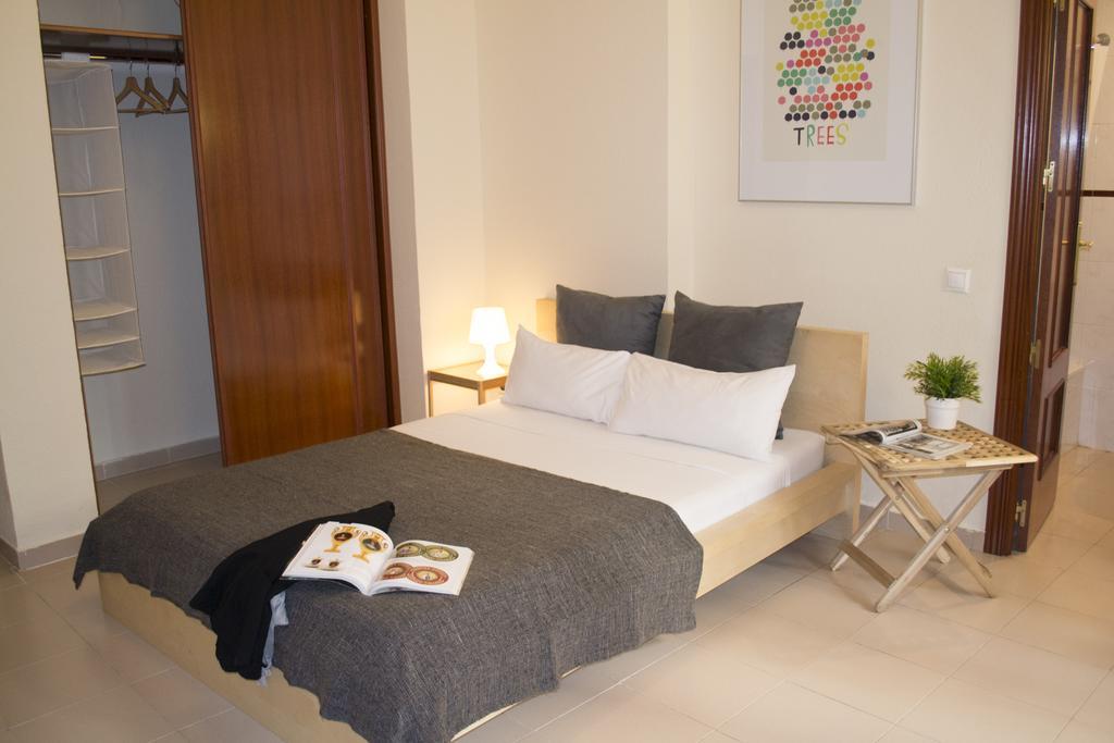 L&h Plaza Santa Ana Apartamento Madrid