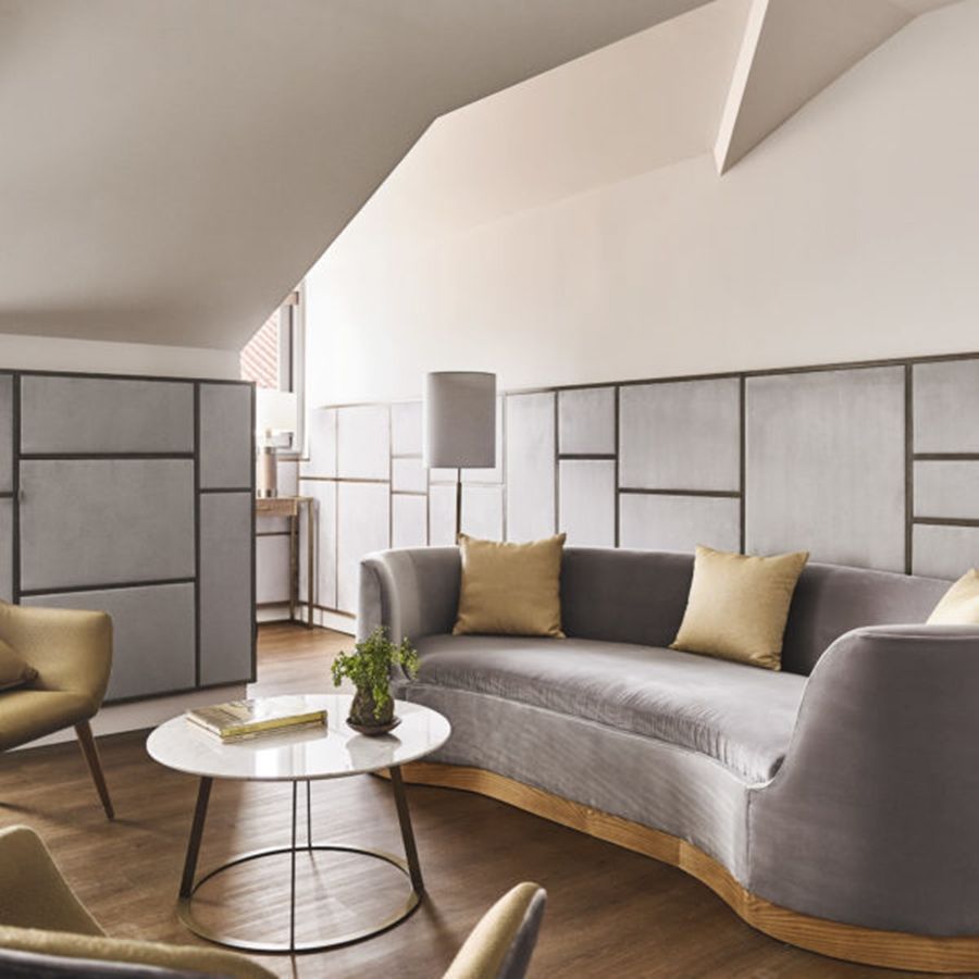 Gran Inglés - The Leading Of The World 5*