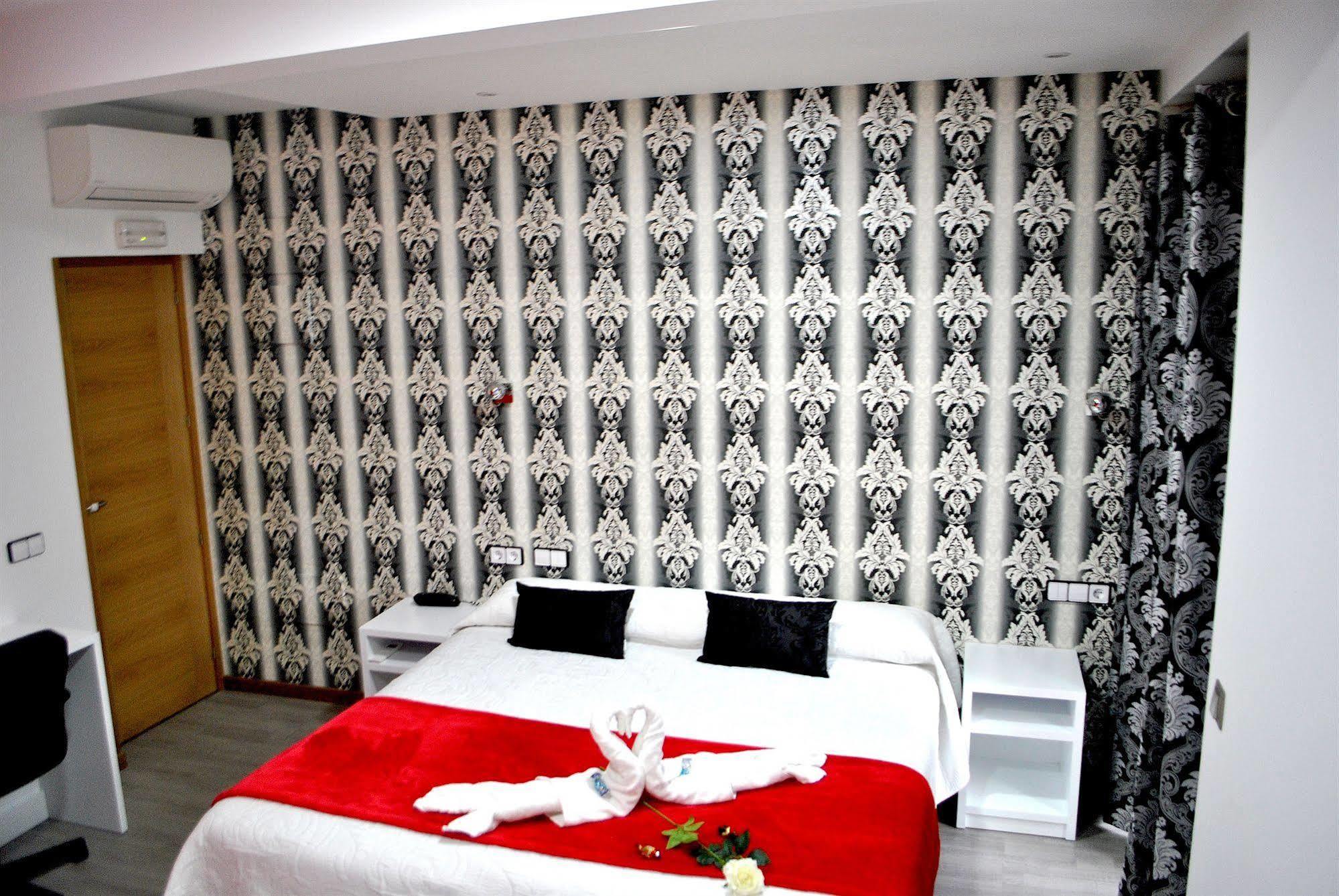 Madrid City Rooms Pensión 2*