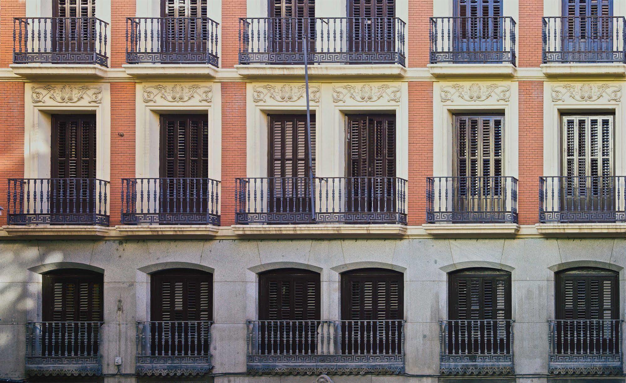 Hostal The *