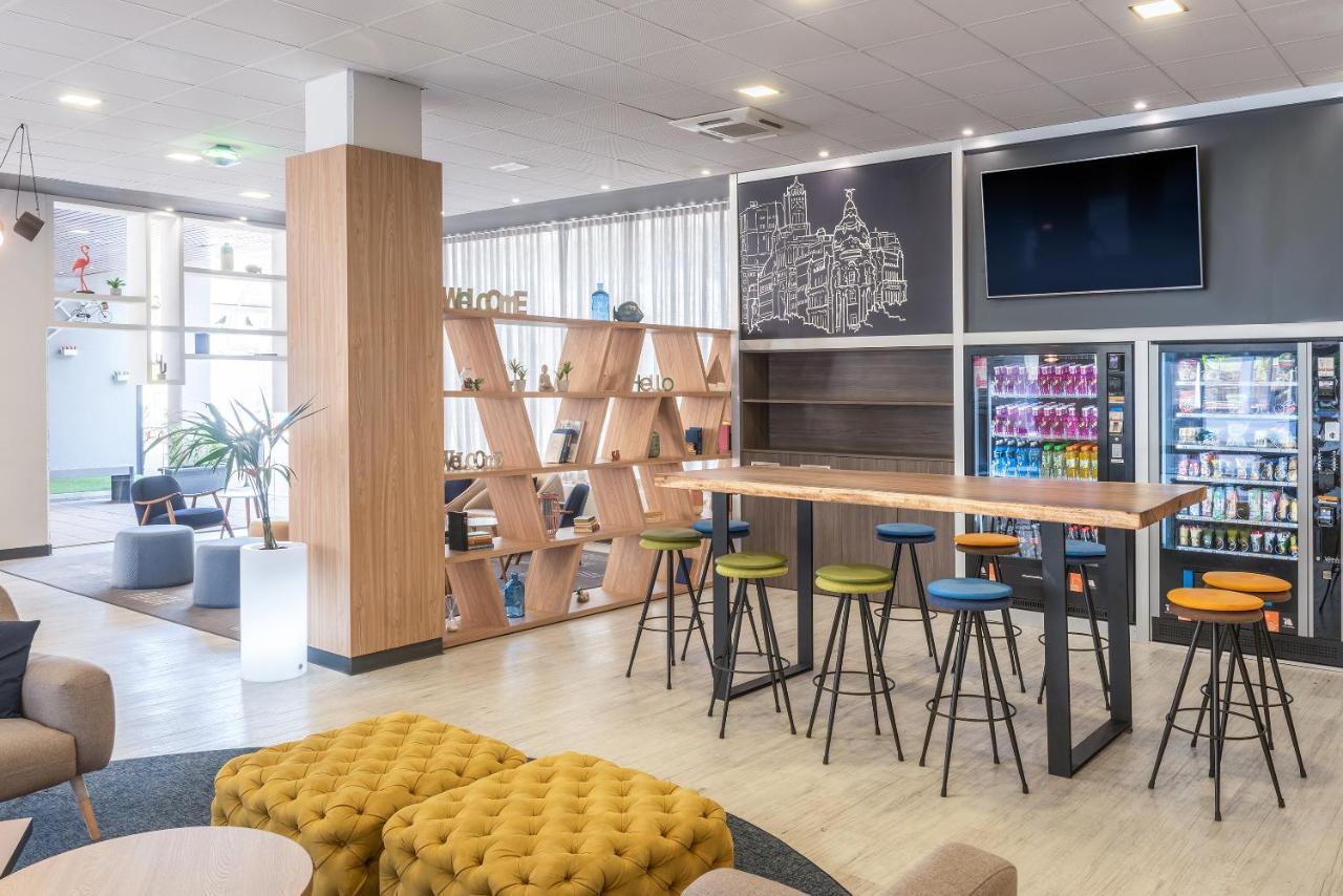 Tryp Airport