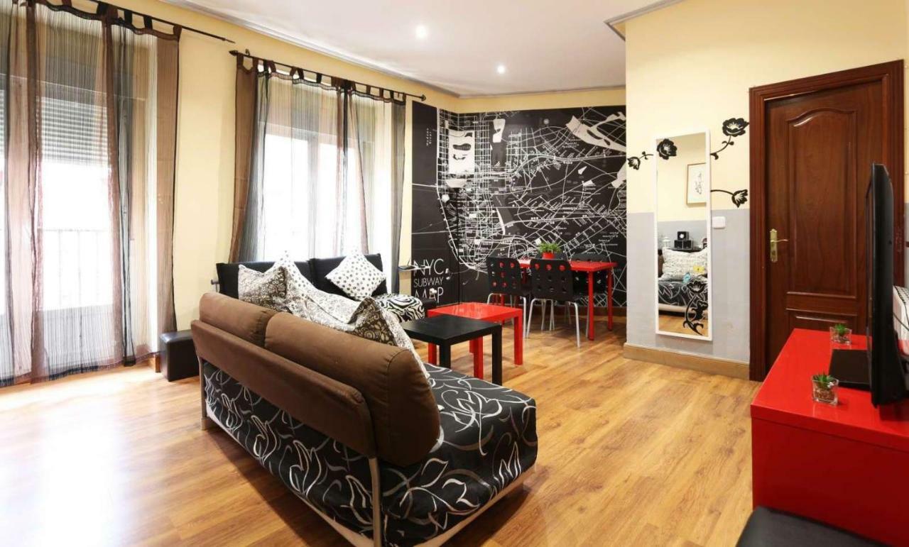 Silver Apartment *