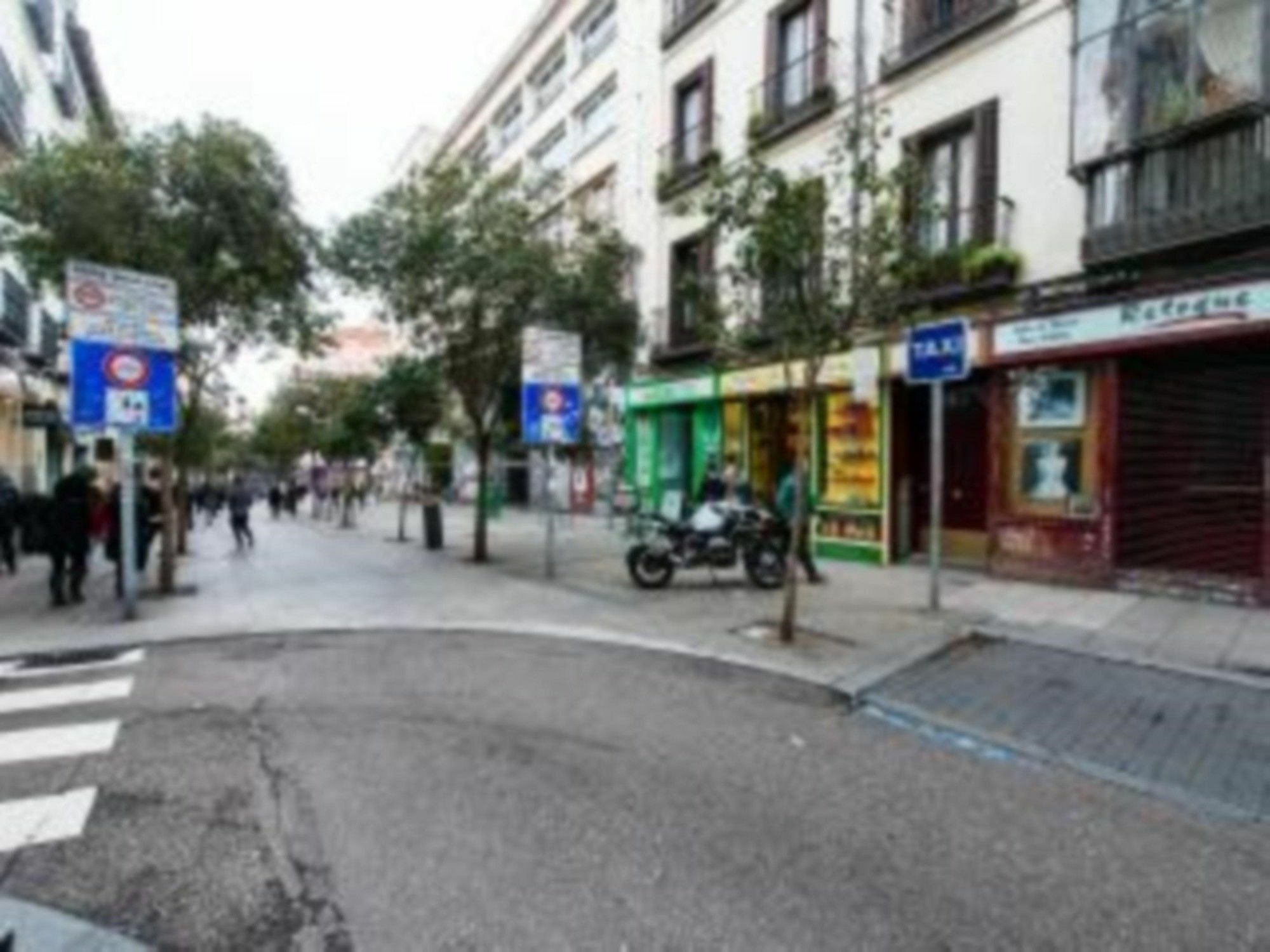 Center- Fuencarral Pedestrian Apartamento *