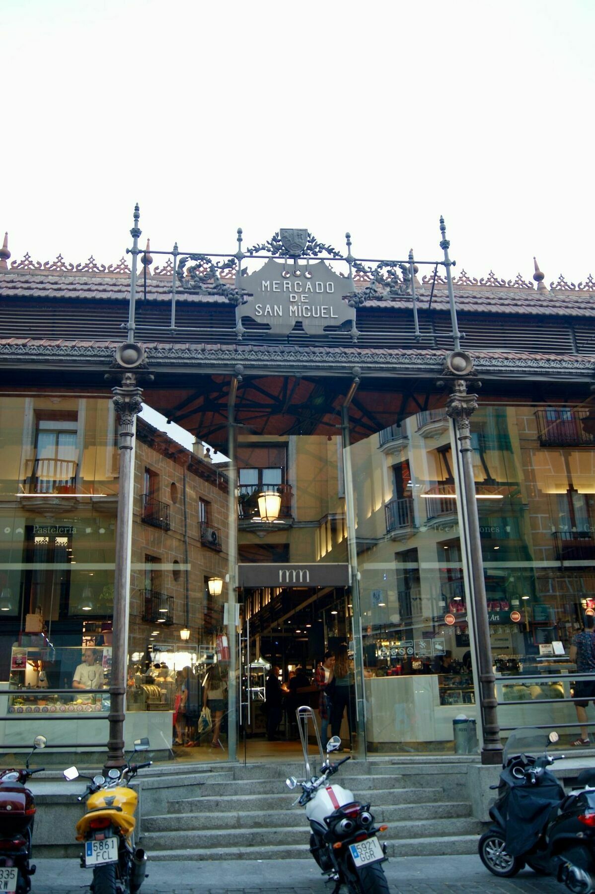 Oh Mayor Square Madrid