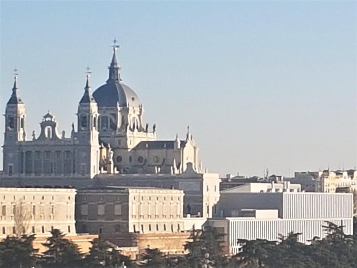 Alojamiento Plaza Espana Pensión Madrid