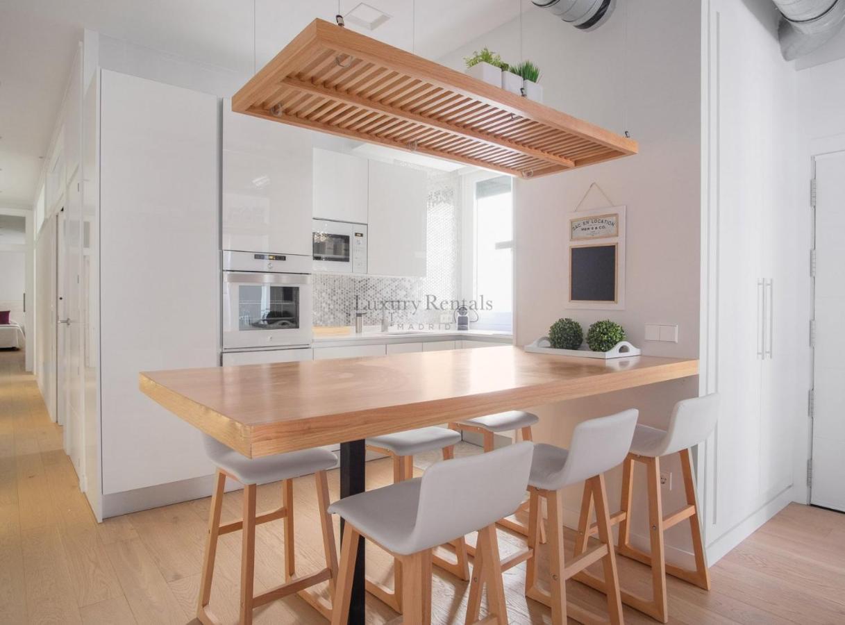 Stylish 3-bedroom In The Heart Of Barrio Salamanca Perfect For Shopping & Leisure, Castello Iv Apartamento