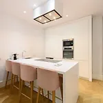 Luxury Apartment In The Center Of Madrid Rei25
