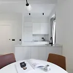 Luz Y Diseno En Malasana, Piso Centrico Y Nuevo