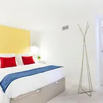 Friendly Rentals Patio Madrid